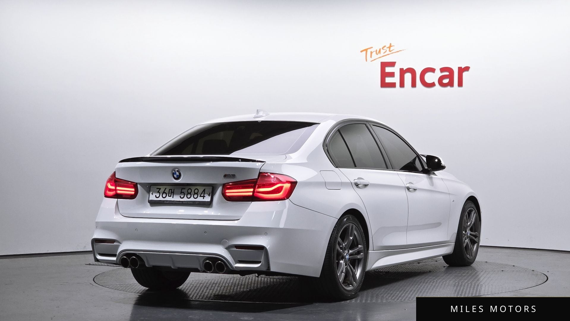 BMW 3 Series (F30) 2018 — фото 1 из 12