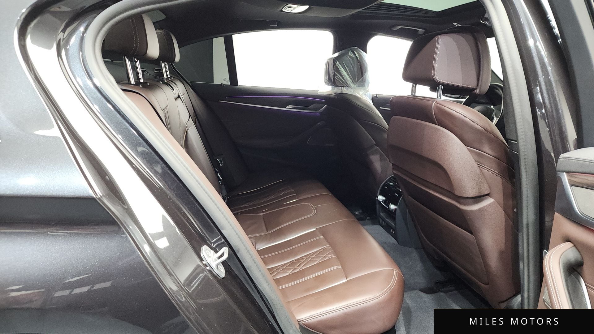 BMW 5 Series (G30) 2021 — миниатюра 12