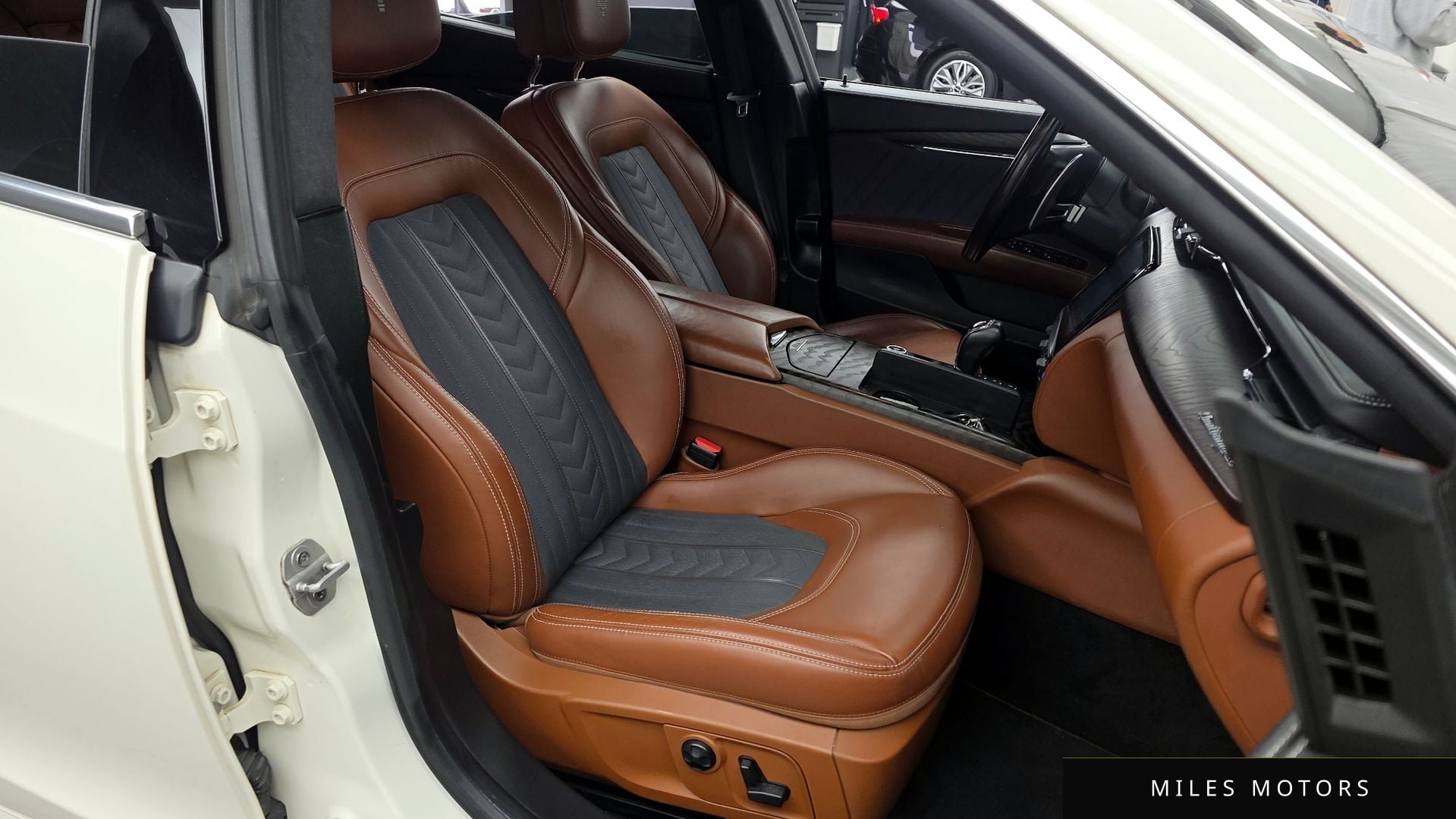 Maserati 콰트로포르테 2018 — миниатюра 11