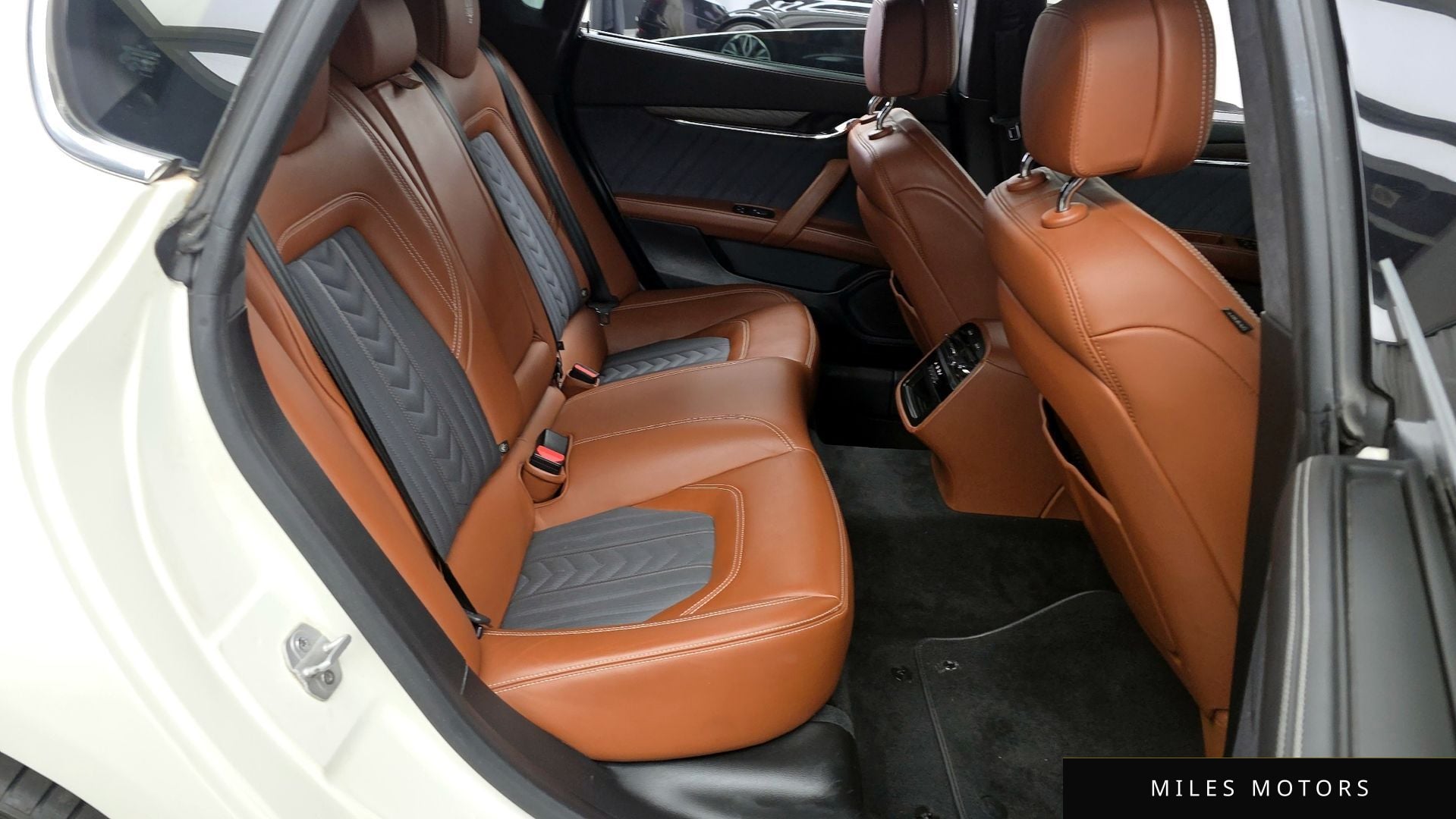 Maserati 콰트로포르테 2018 — миниатюра 12