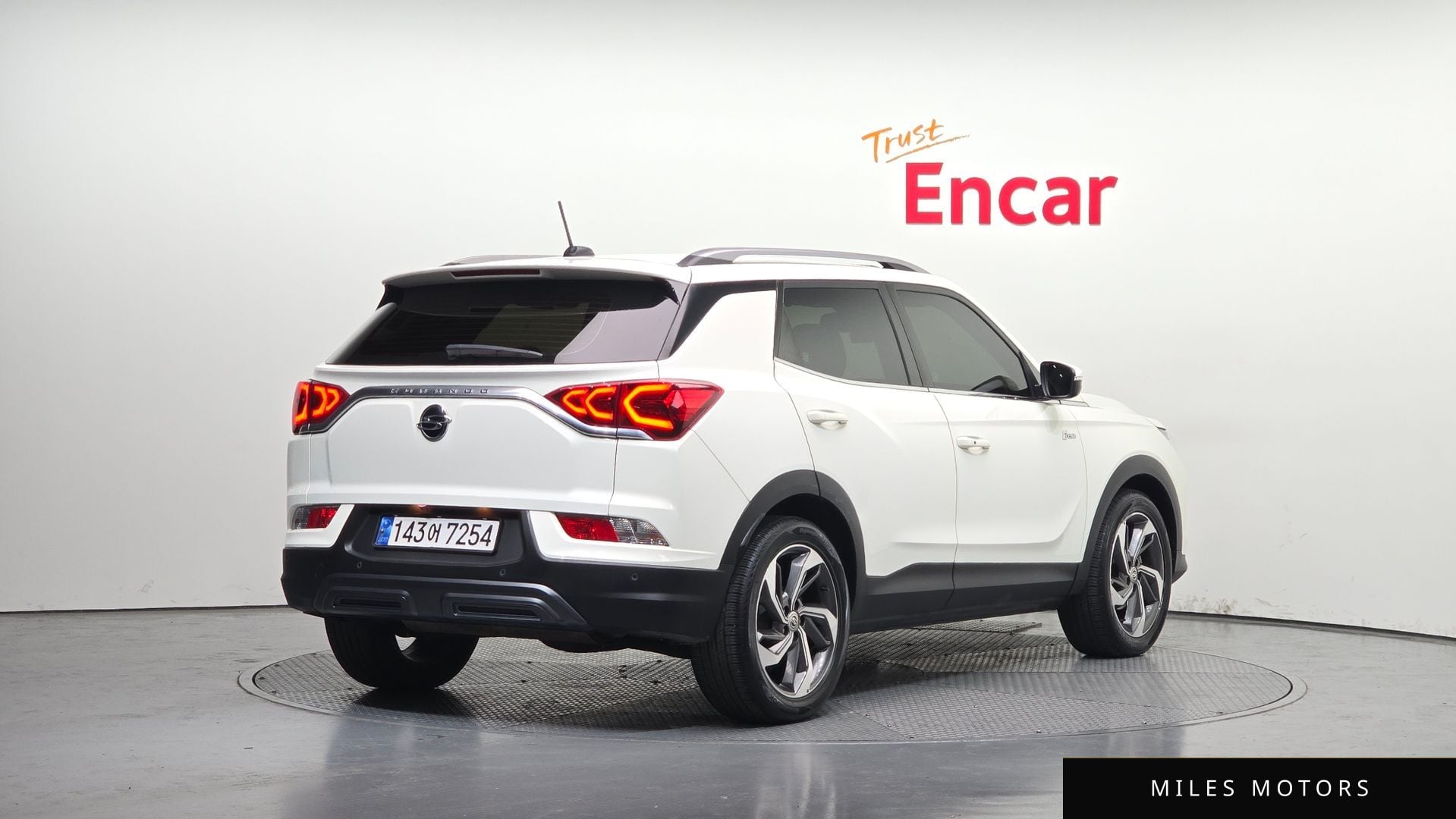 KG Mobility Beautiful Korando 2022 — миниатюра 2