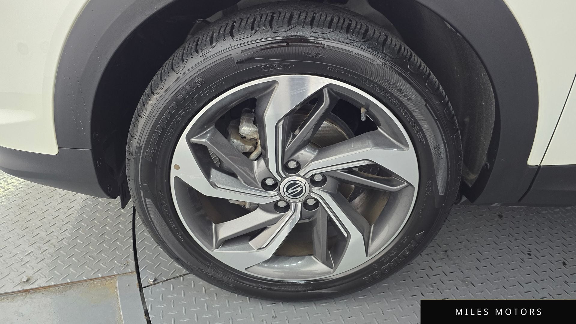 KG Mobility Beautiful Korando 2022 — миниатюра 5