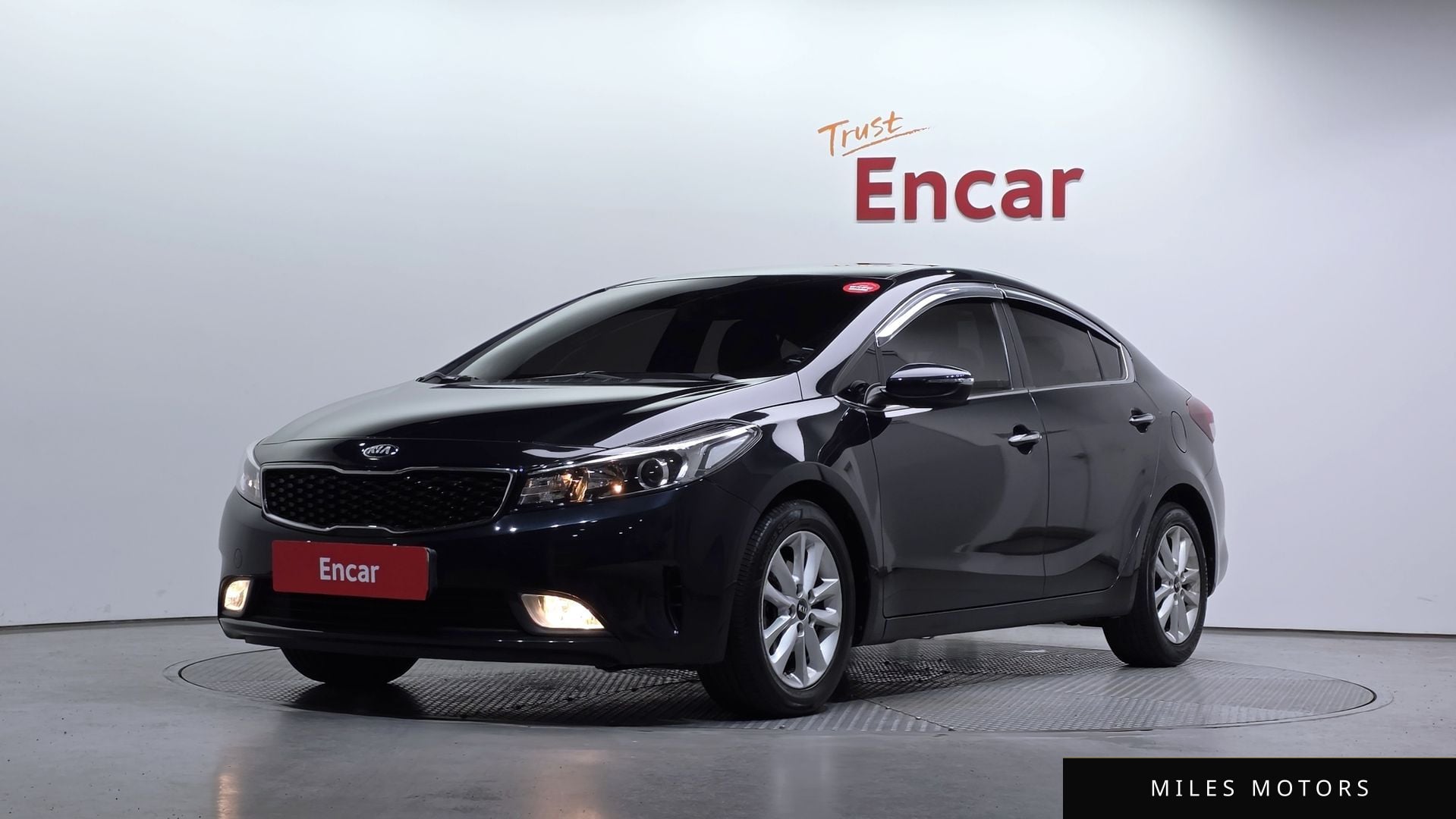 Kia K3 2016 — фото 1 из 12