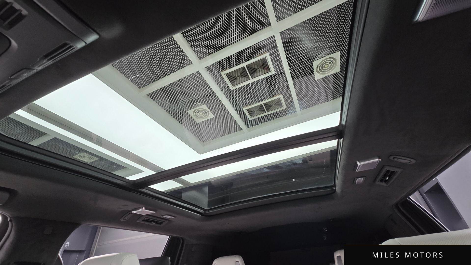 Cadillac Escalade 2025 — миниатюра 18