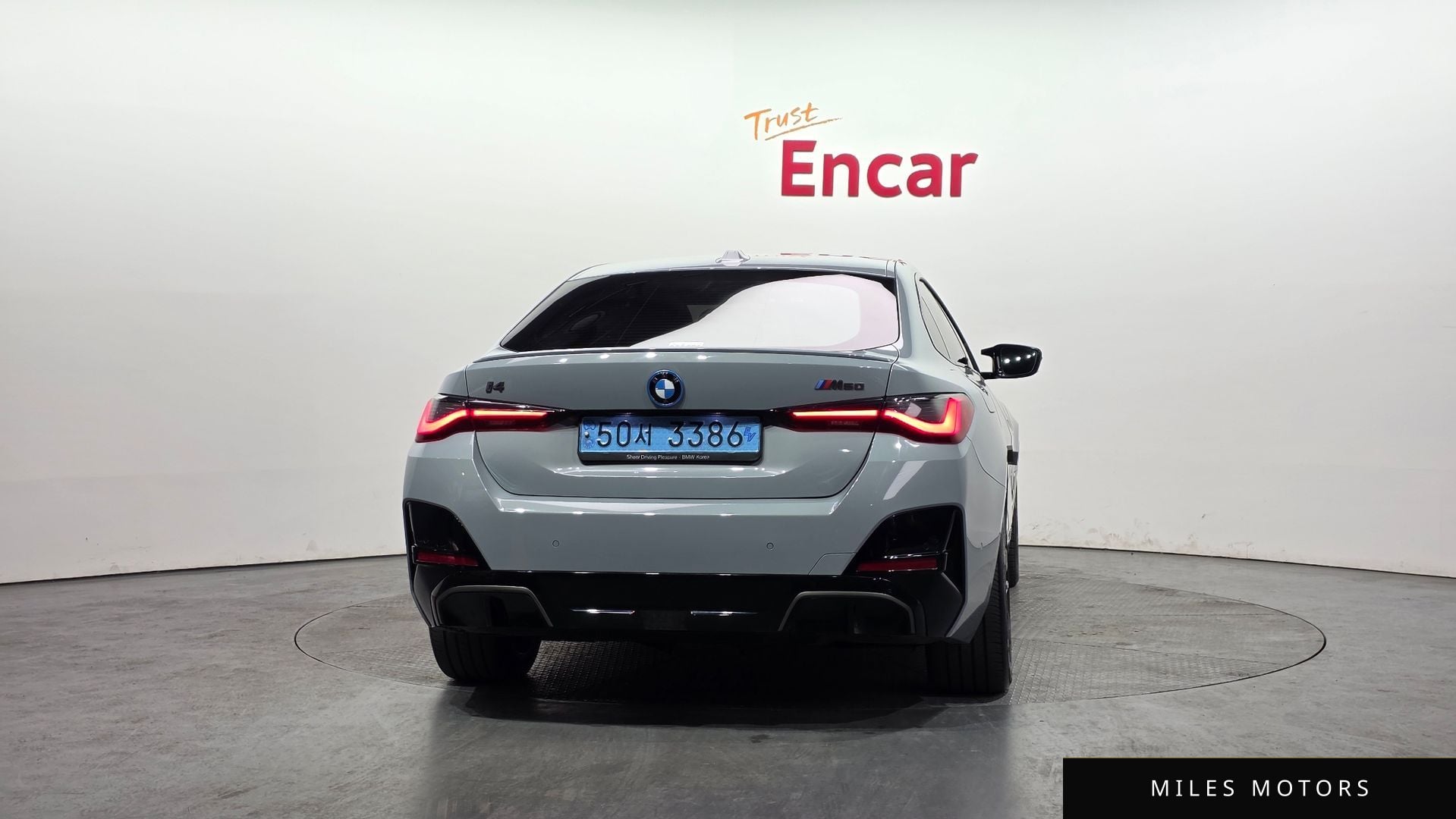 BMW i4 2022 — миниатюра 4