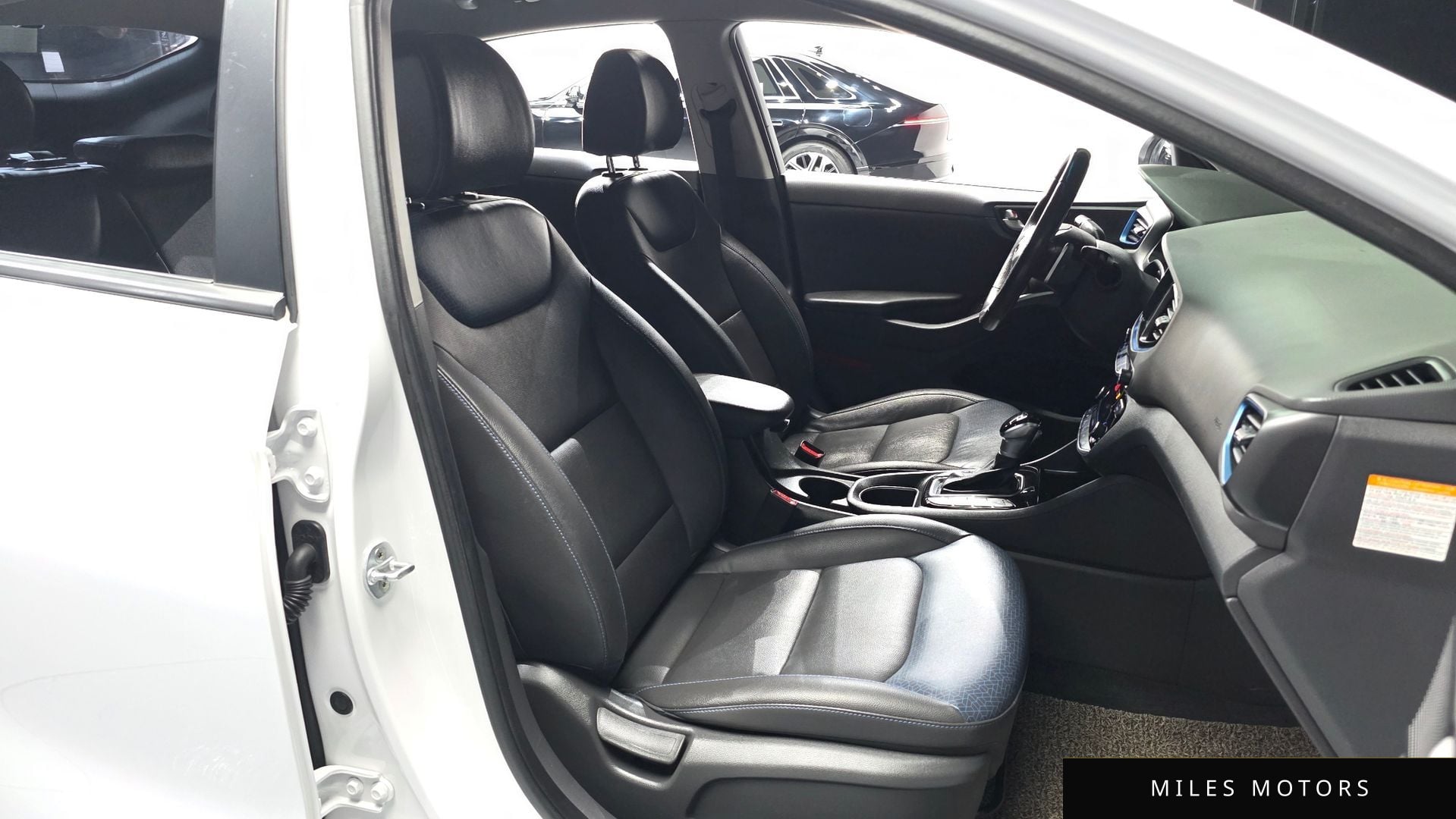 Hyundai Ioniq 2019 — миниатюра 10