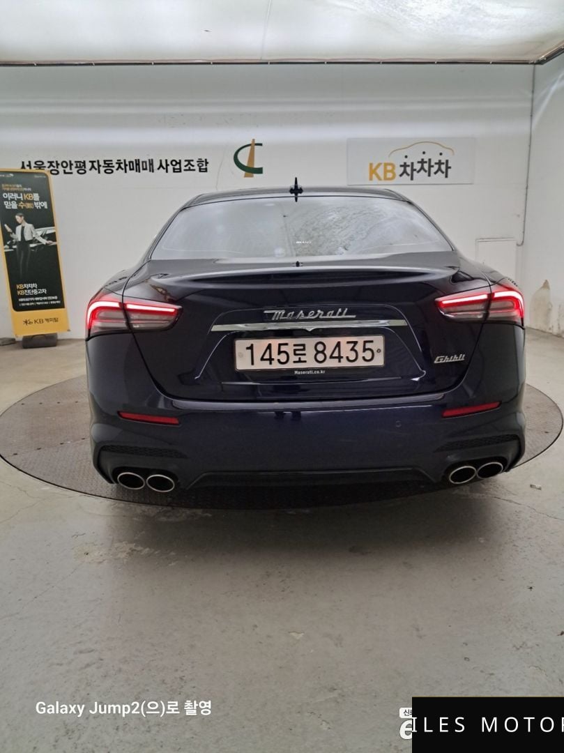 Maserati Ghibli 2021 — миниатюра 4