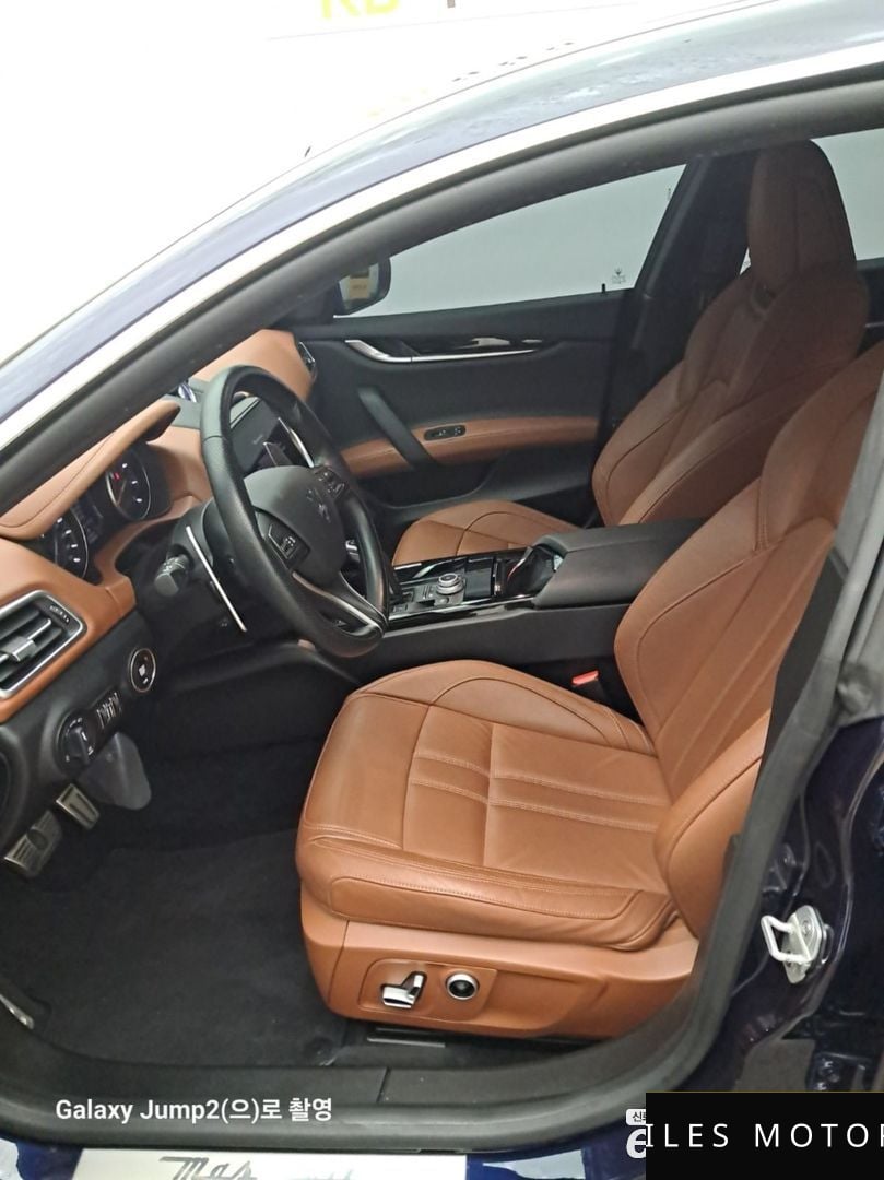 Maserati Ghibli 2021 — миниатюра 10