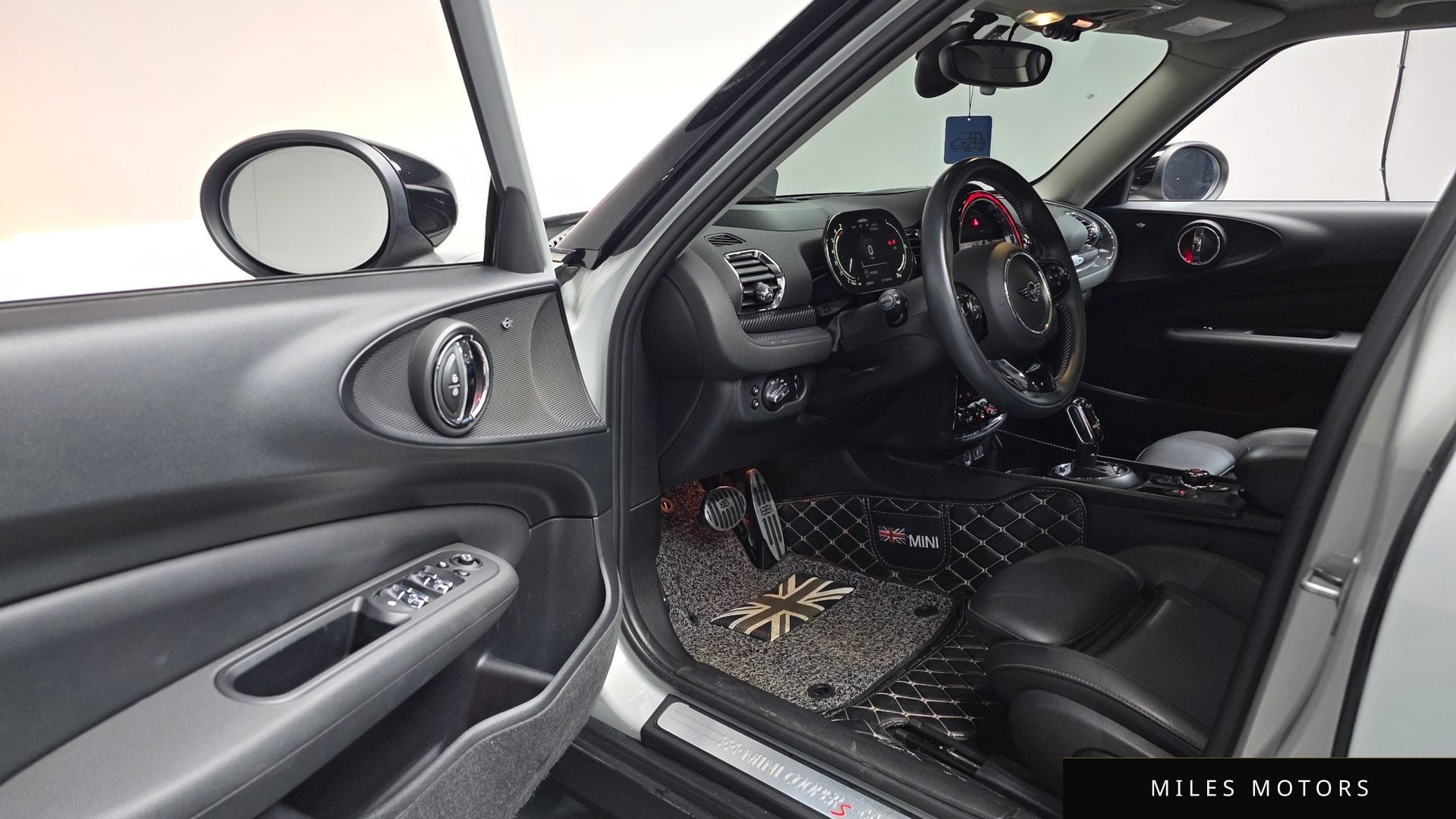 MINI Clubman 2021 — миниатюра 11