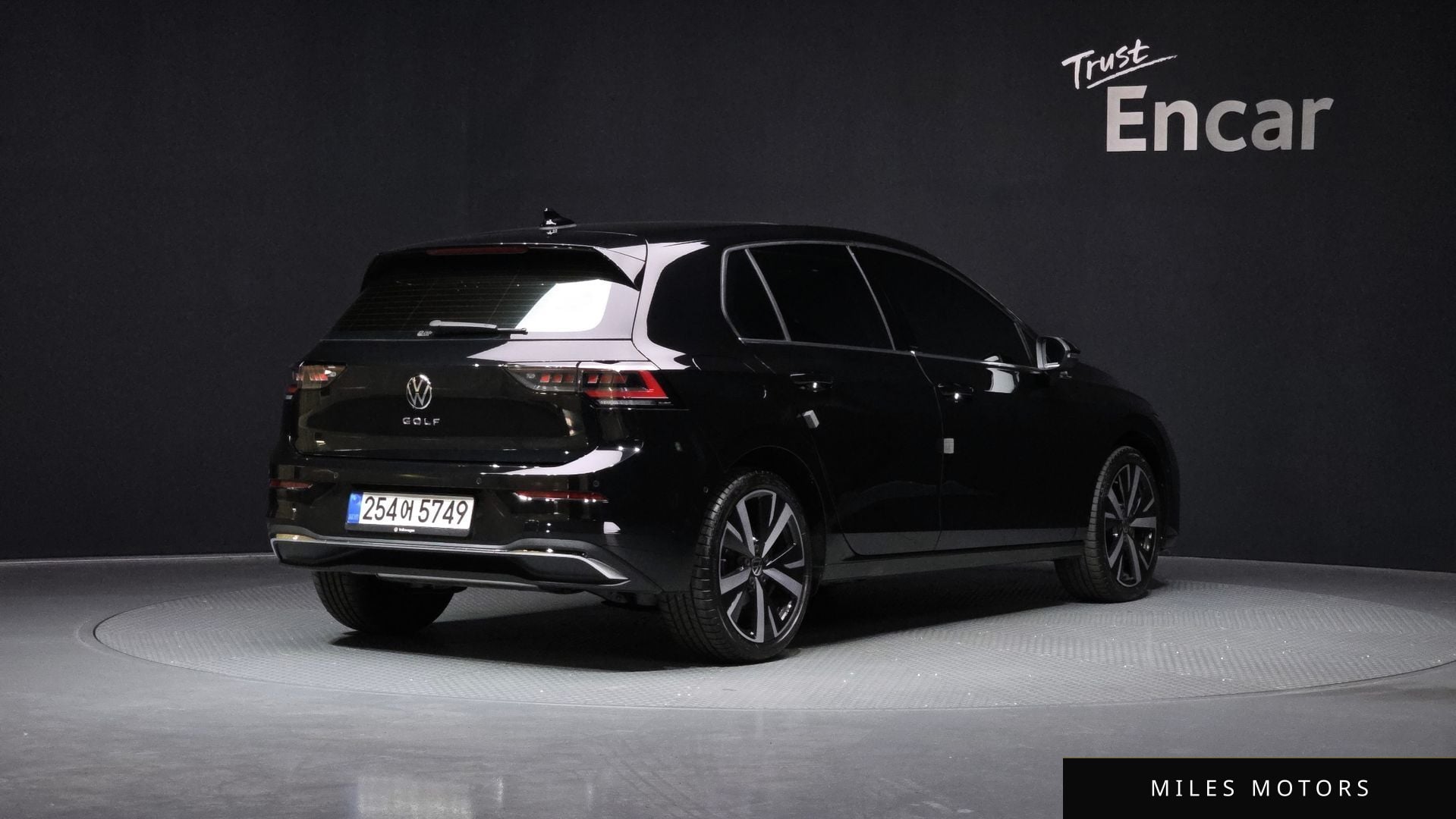 Volkswagen Golf 2025 — миниатюра 2