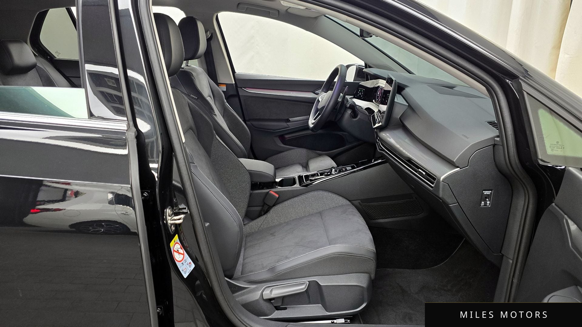 Volkswagen Golf 2025 — миниатюра 11