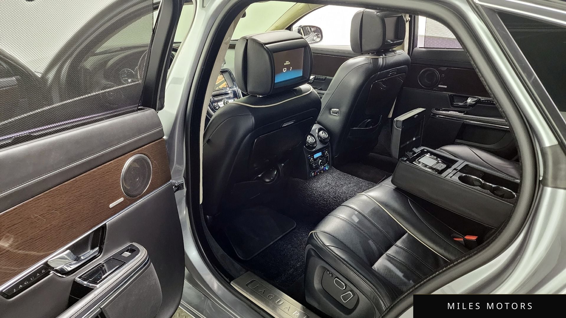 Jaguar All New XJ 2012 — миниатюра 11