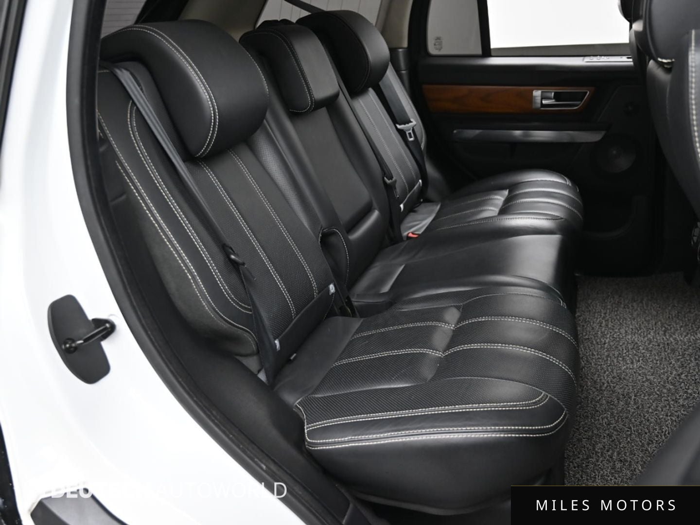 Land Rover Range Rover Sport 2011 — миниатюра 12