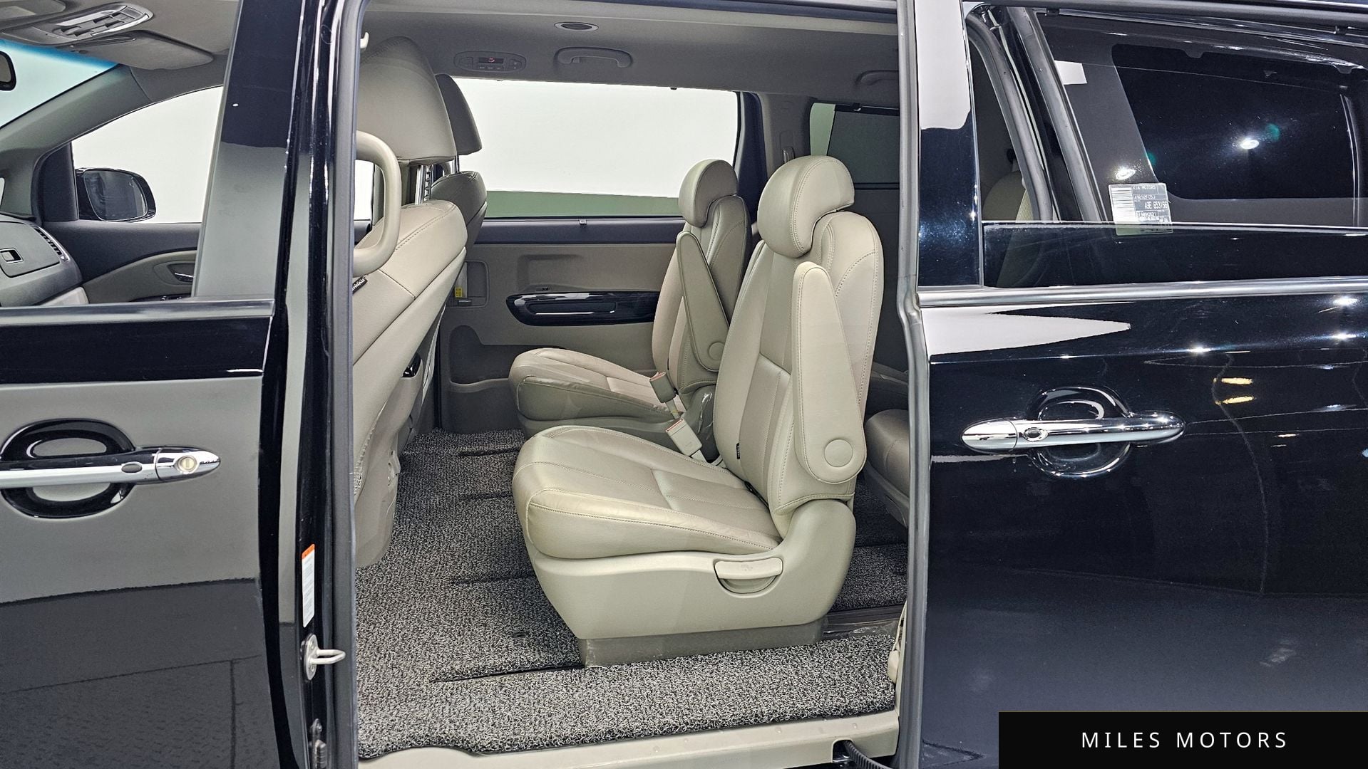 Kia Canival 2020 — миниатюра 12