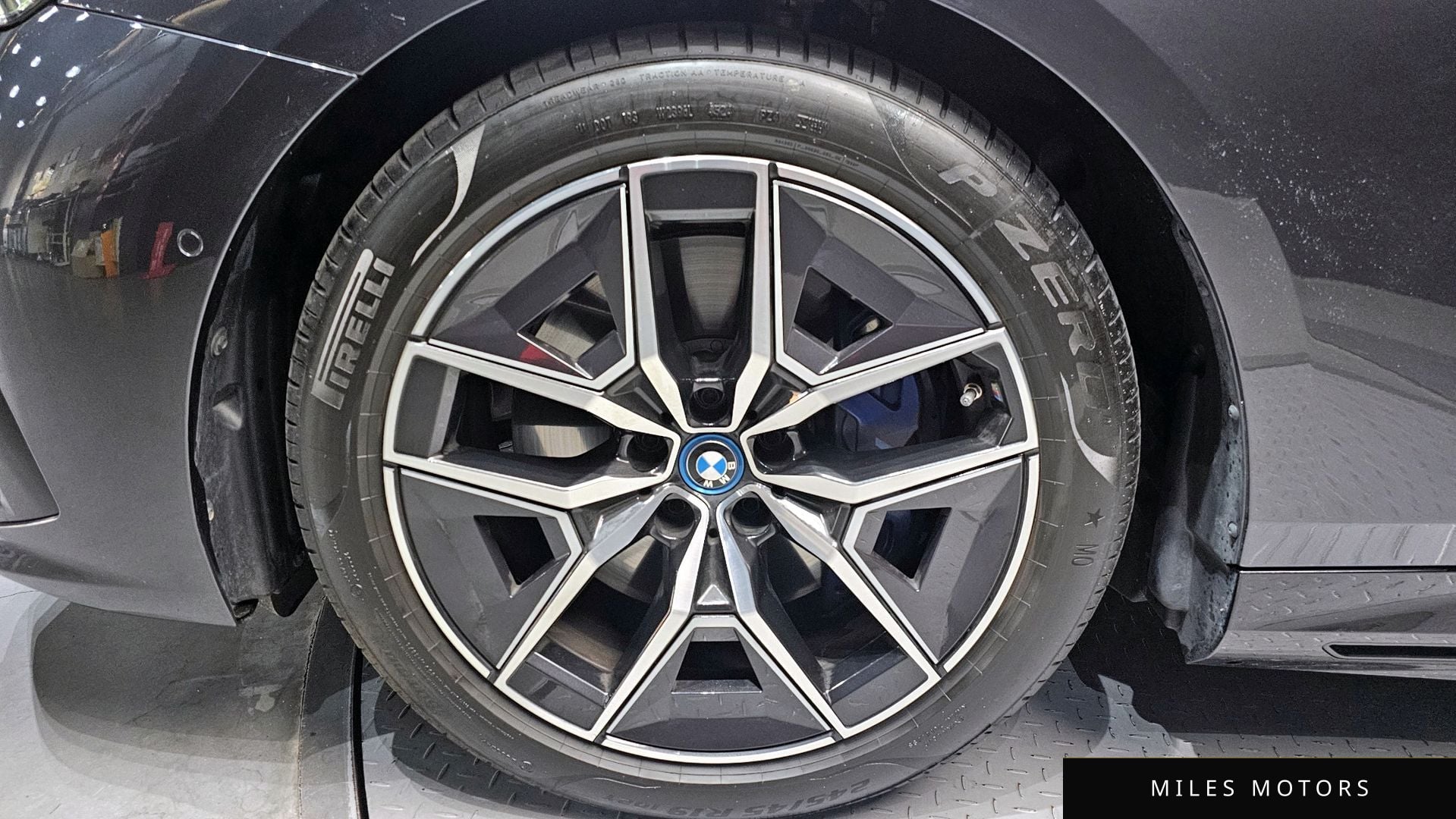 BMW i5 (G60) 2025 — миниатюра 5