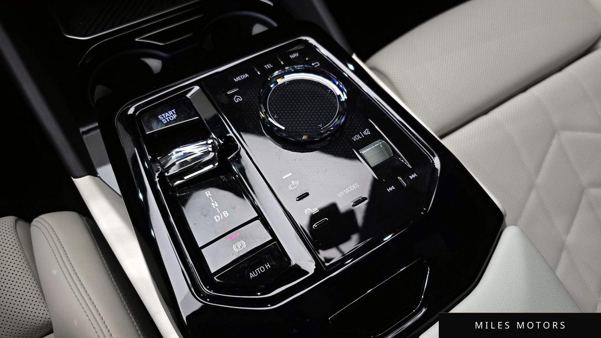 BMW i5 (G60) 2025 — миниатюра 9