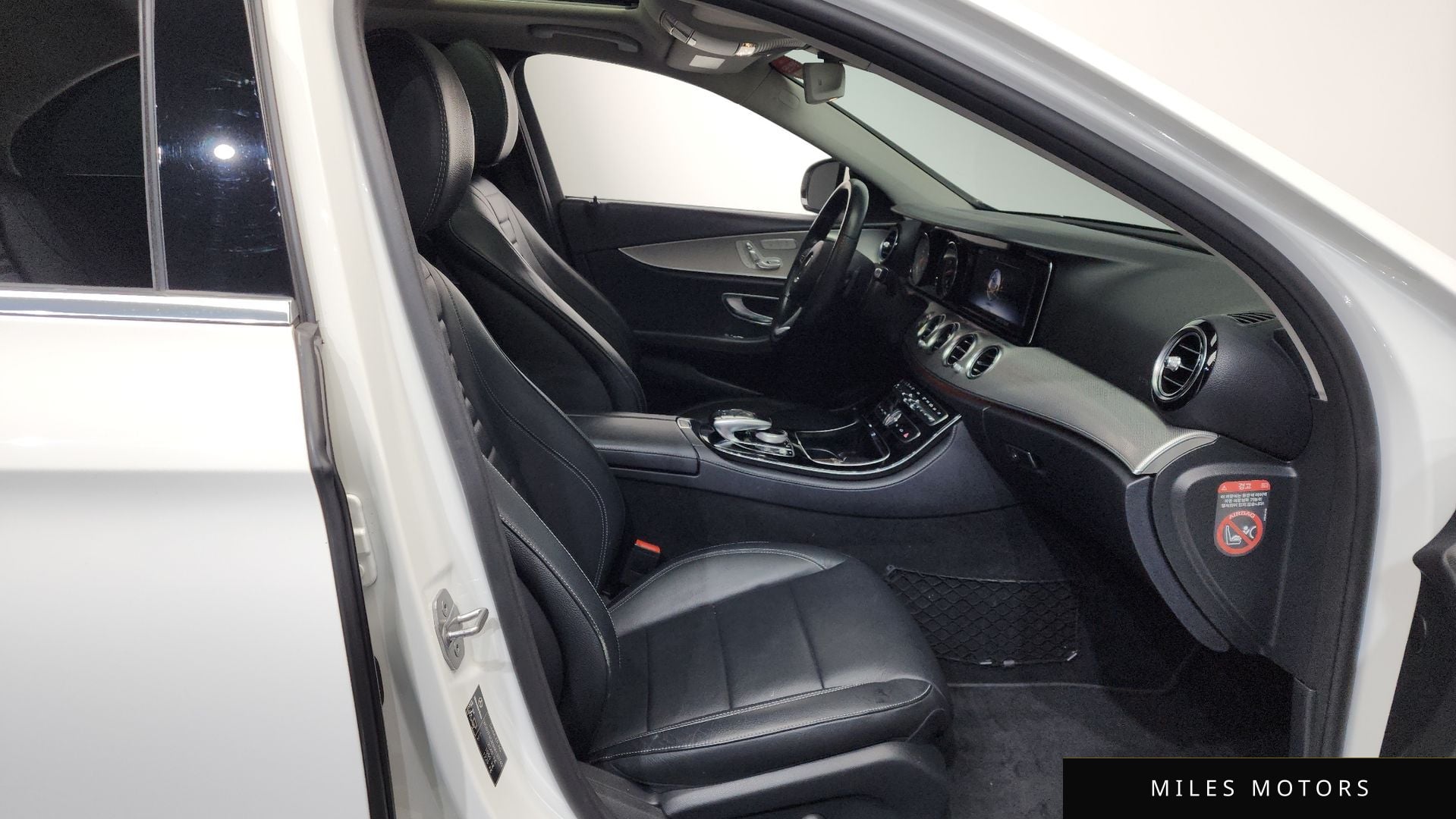 Mercedes-Benz E-클래스 W213 2017 — миниатюра 11