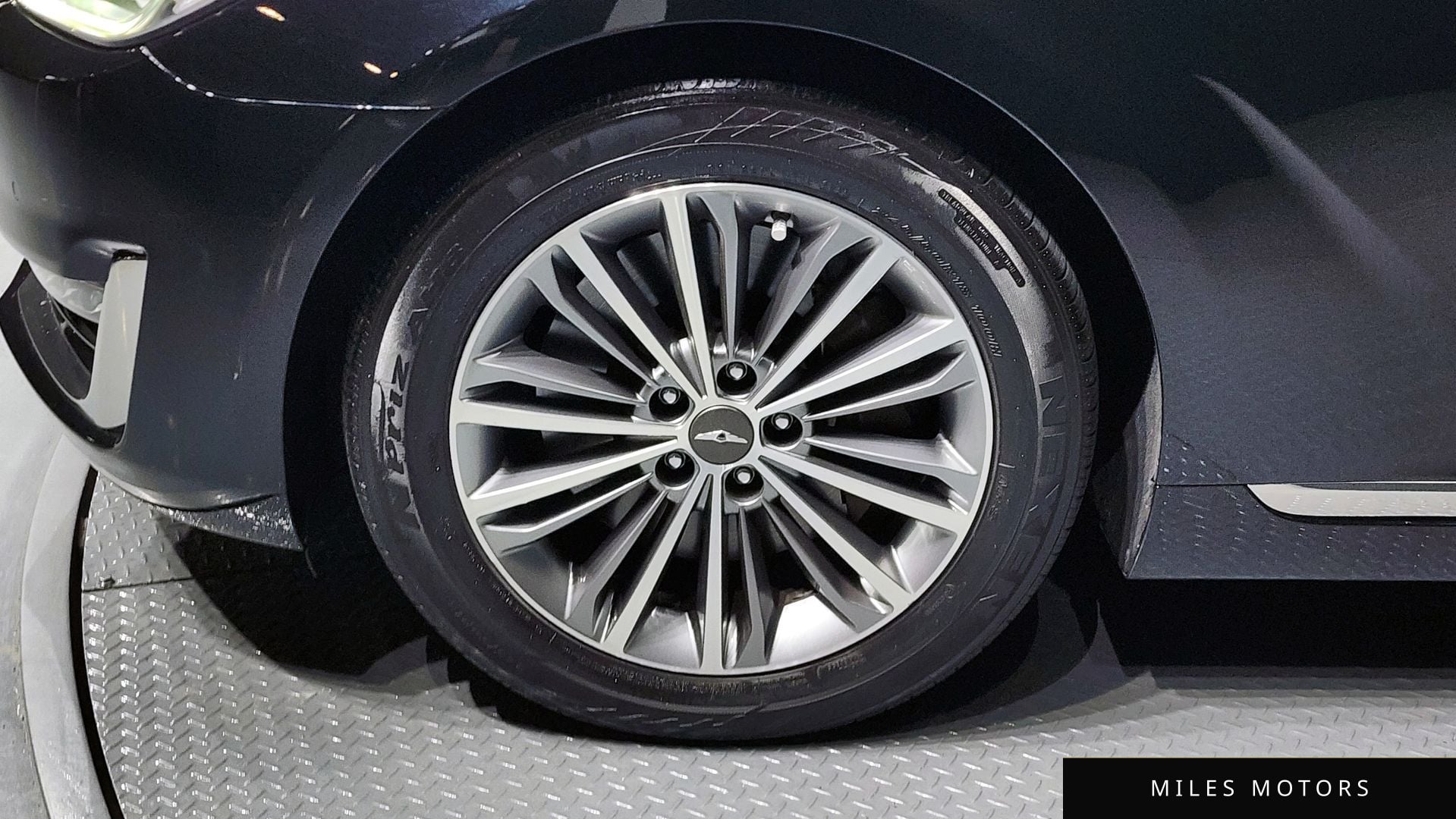 Genesis EQ900 2016 — миниатюра 5