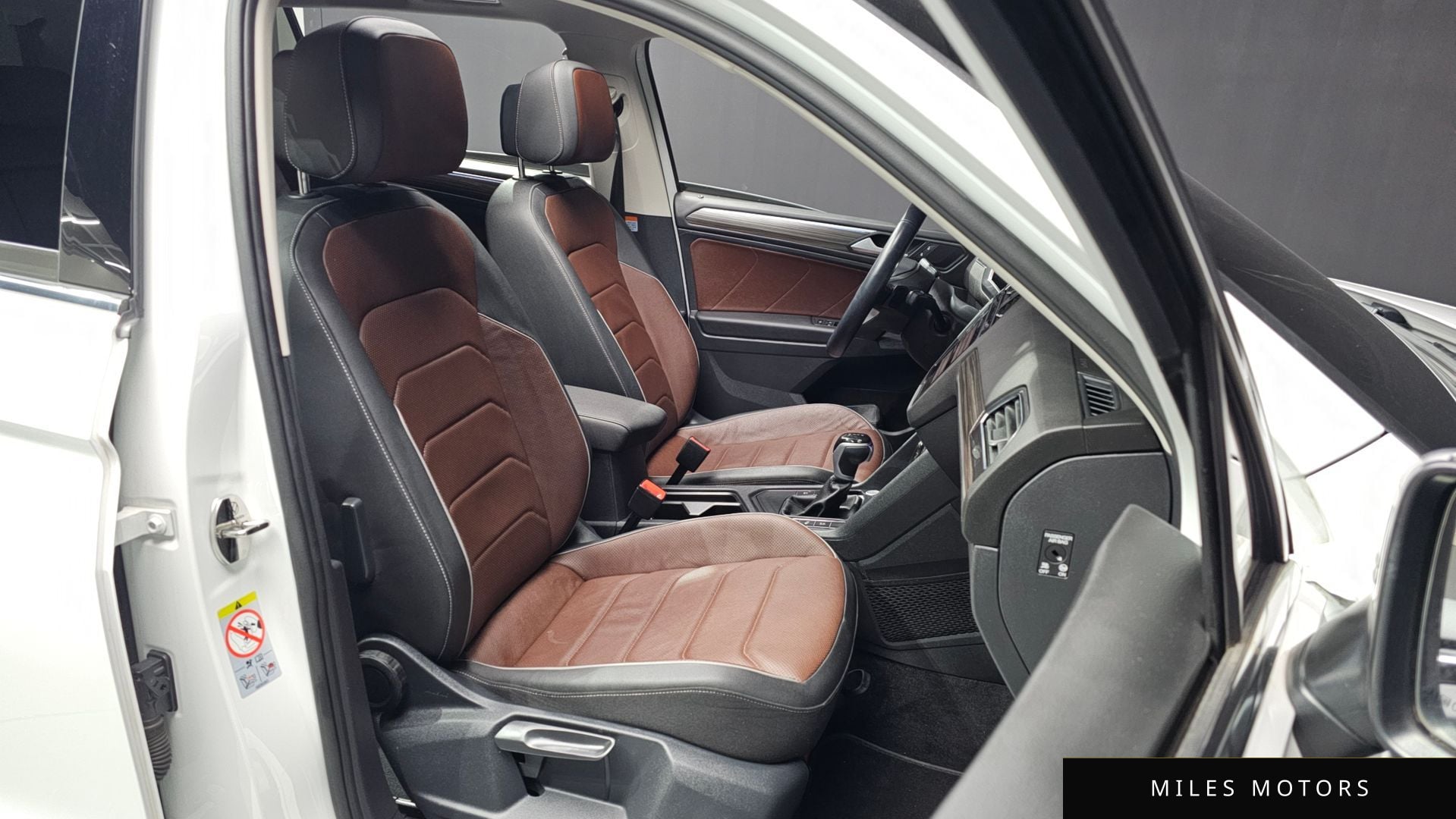Volkswagen Tiguan 2023 — миниатюра 11