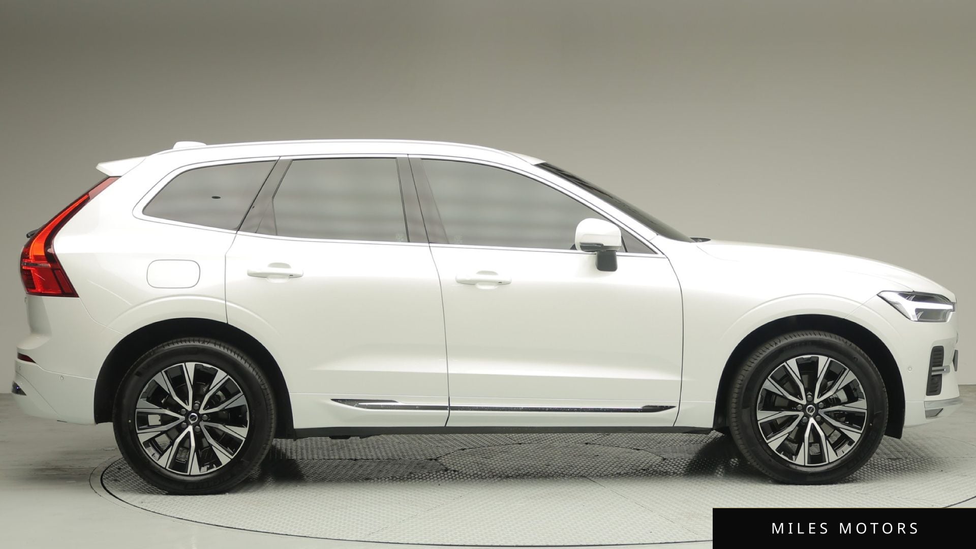 Volvo XC60 2025 — миниатюра 3