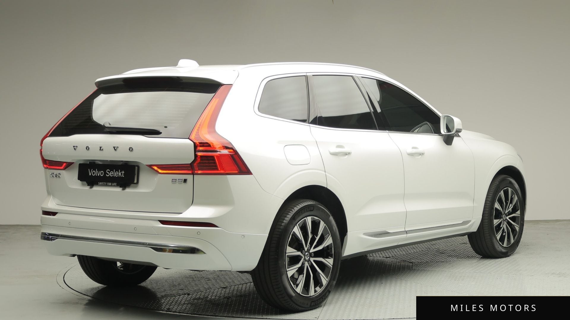Volvo XC60 2025 — миниатюра 4