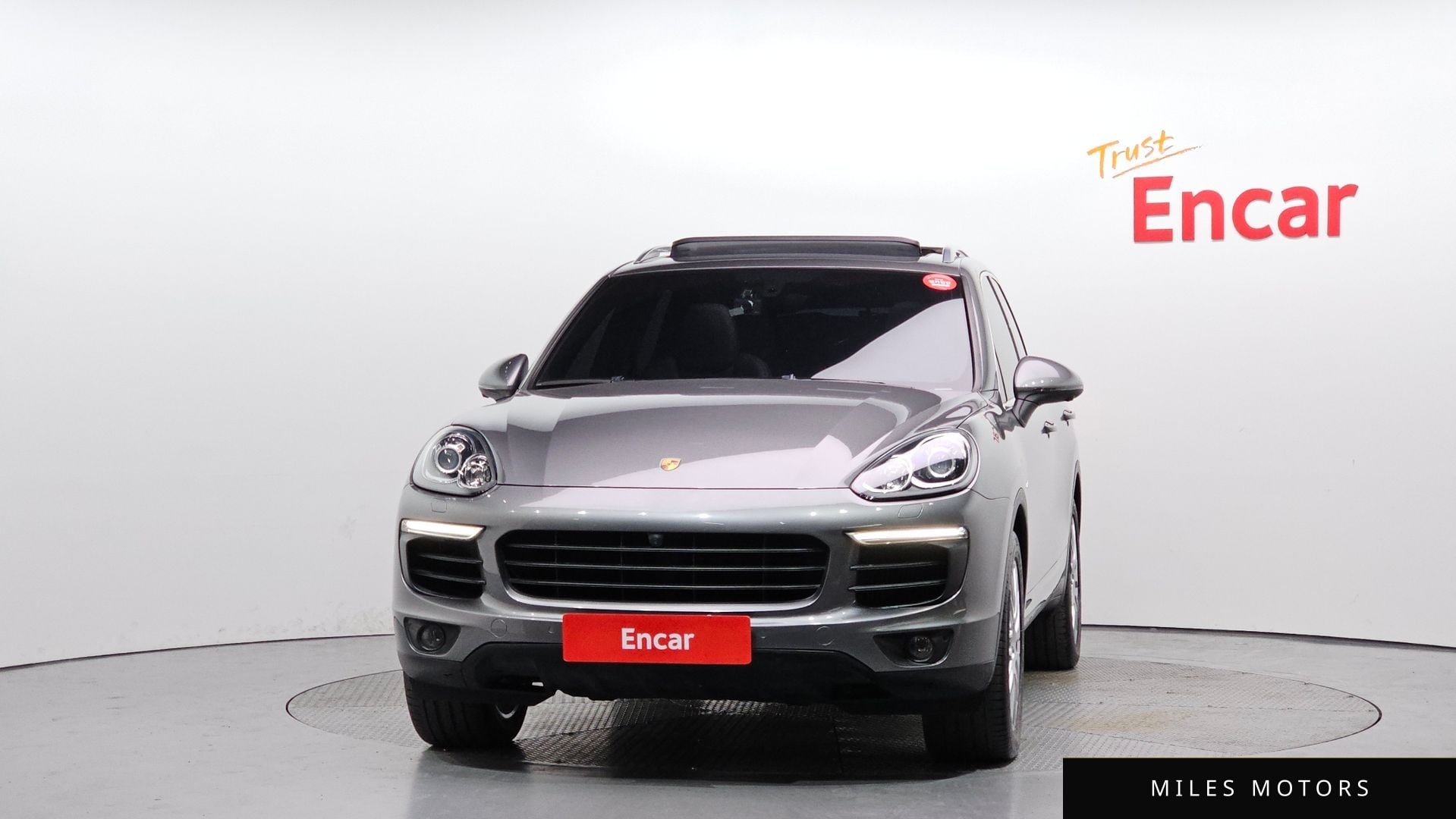Porsche Cayenne 2016 — миниатюра 3