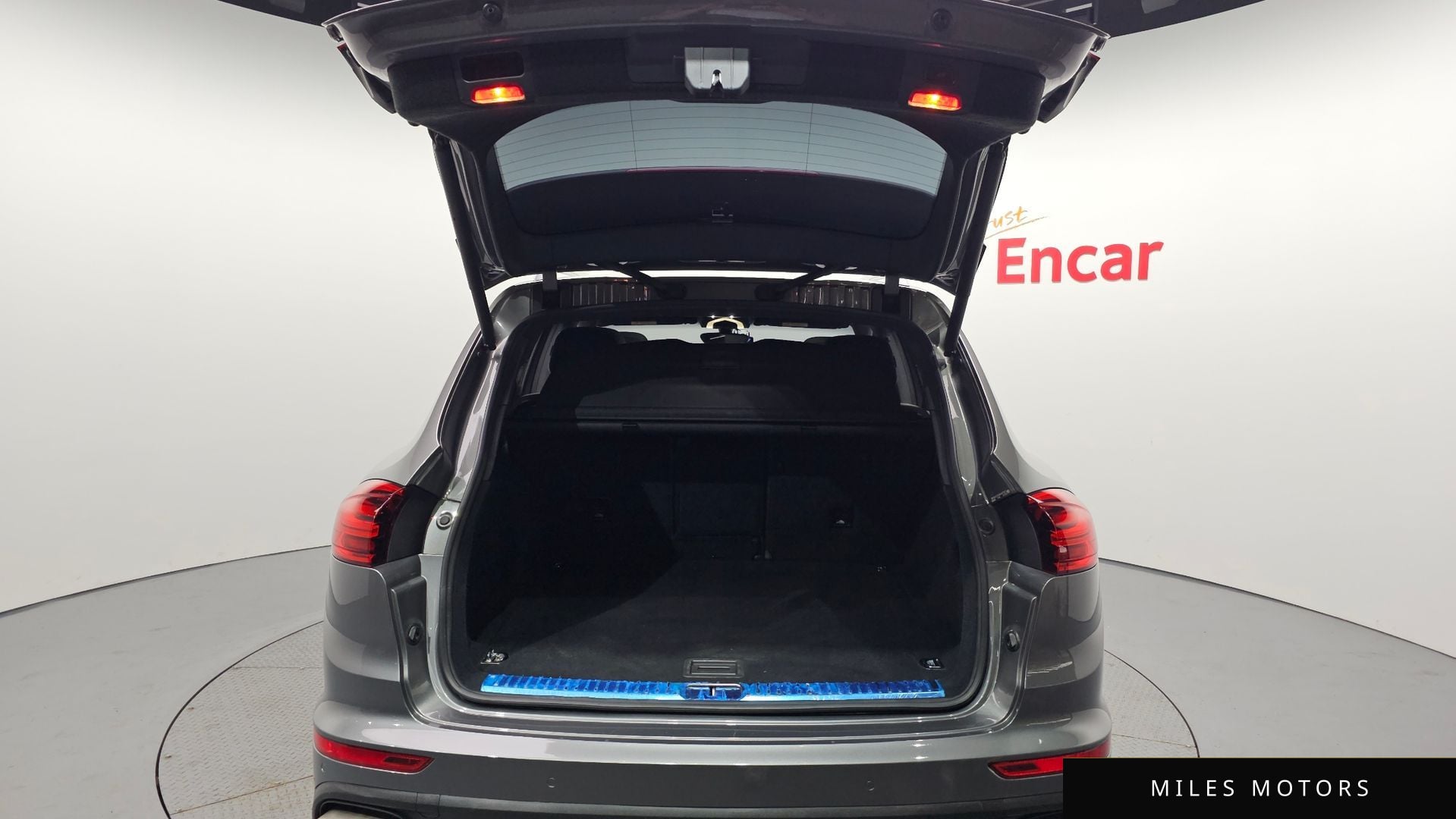 Porsche Cayenne 2016 — миниатюра 20