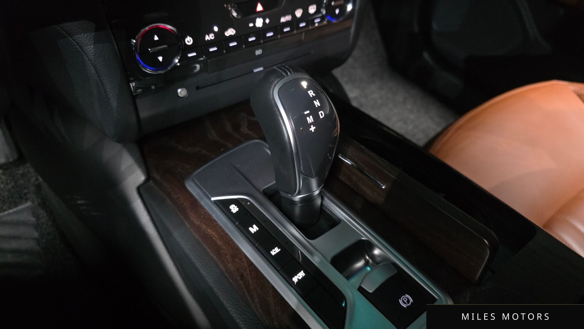 Maserati Ghibli 2015 — миниатюра 9