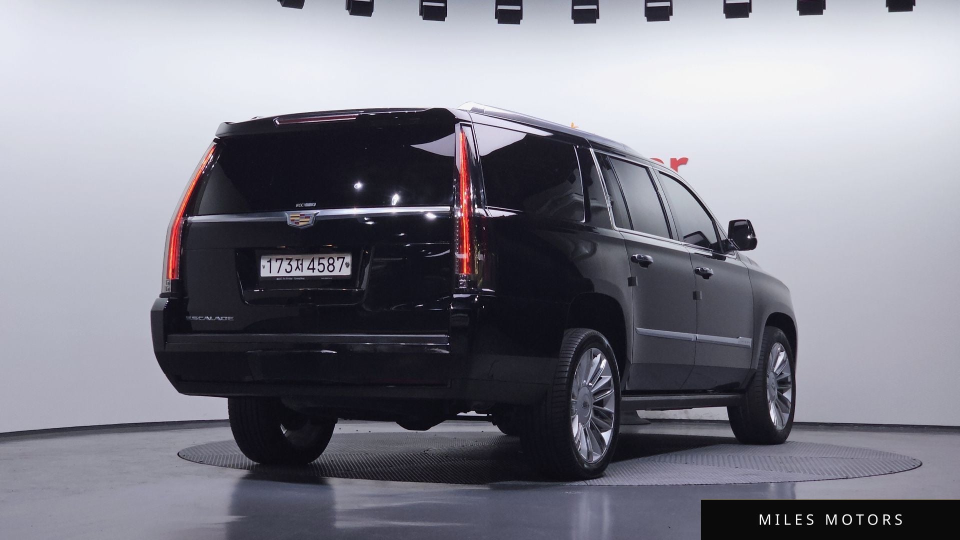 Cadillac Escalade 2018 — миниатюра 2