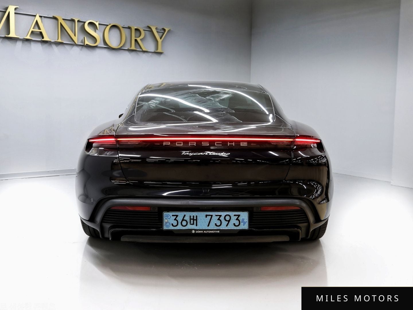 Porsche Taycan 2020 — миниатюра 4