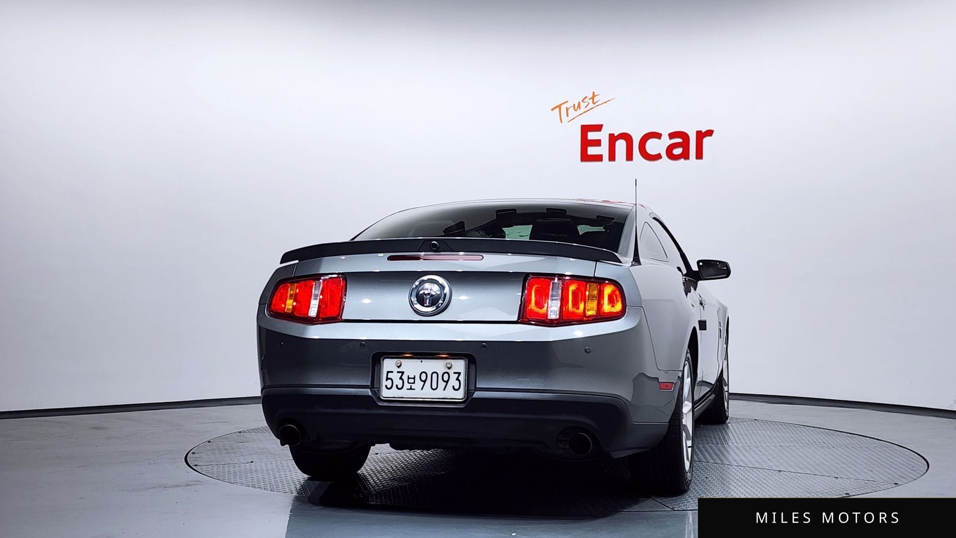 Ford Mustang 2011 — миниатюра 4