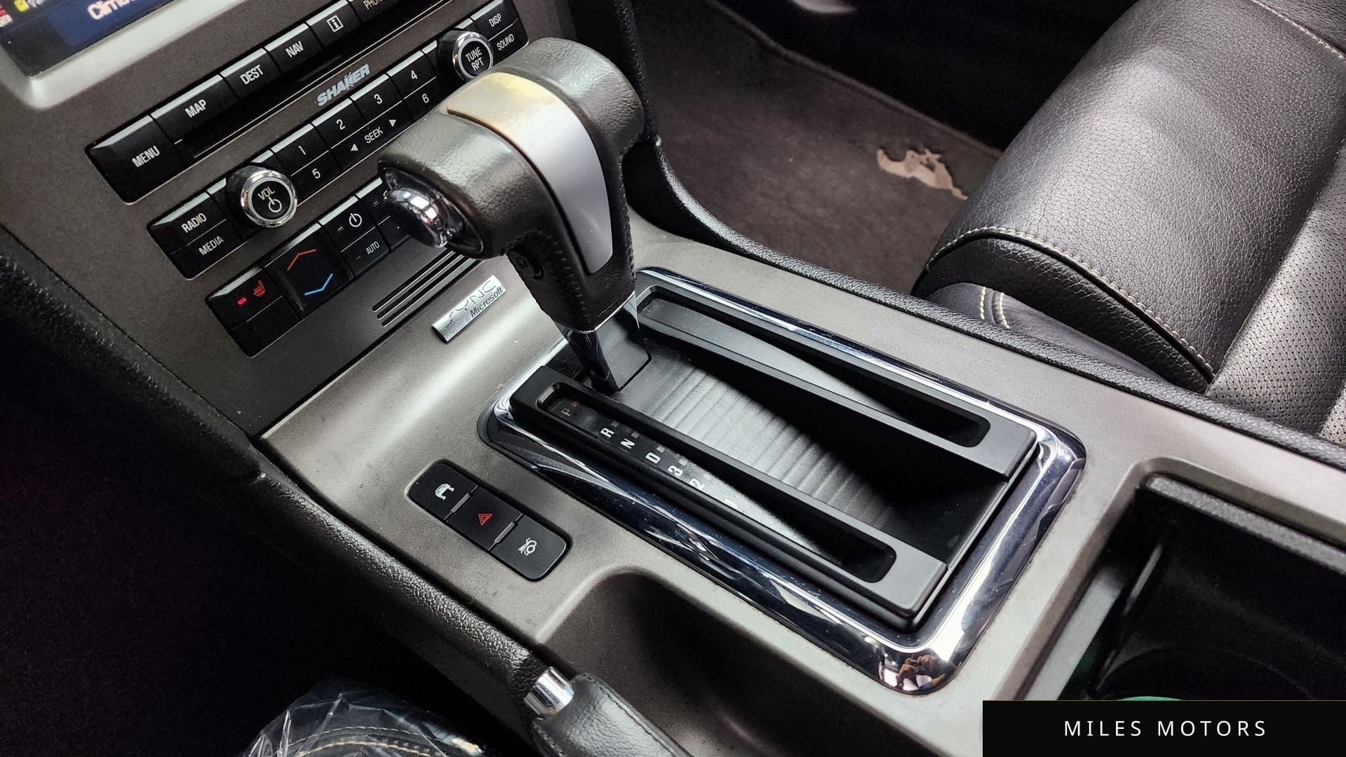Ford Mustang 2011 — миниатюра 9