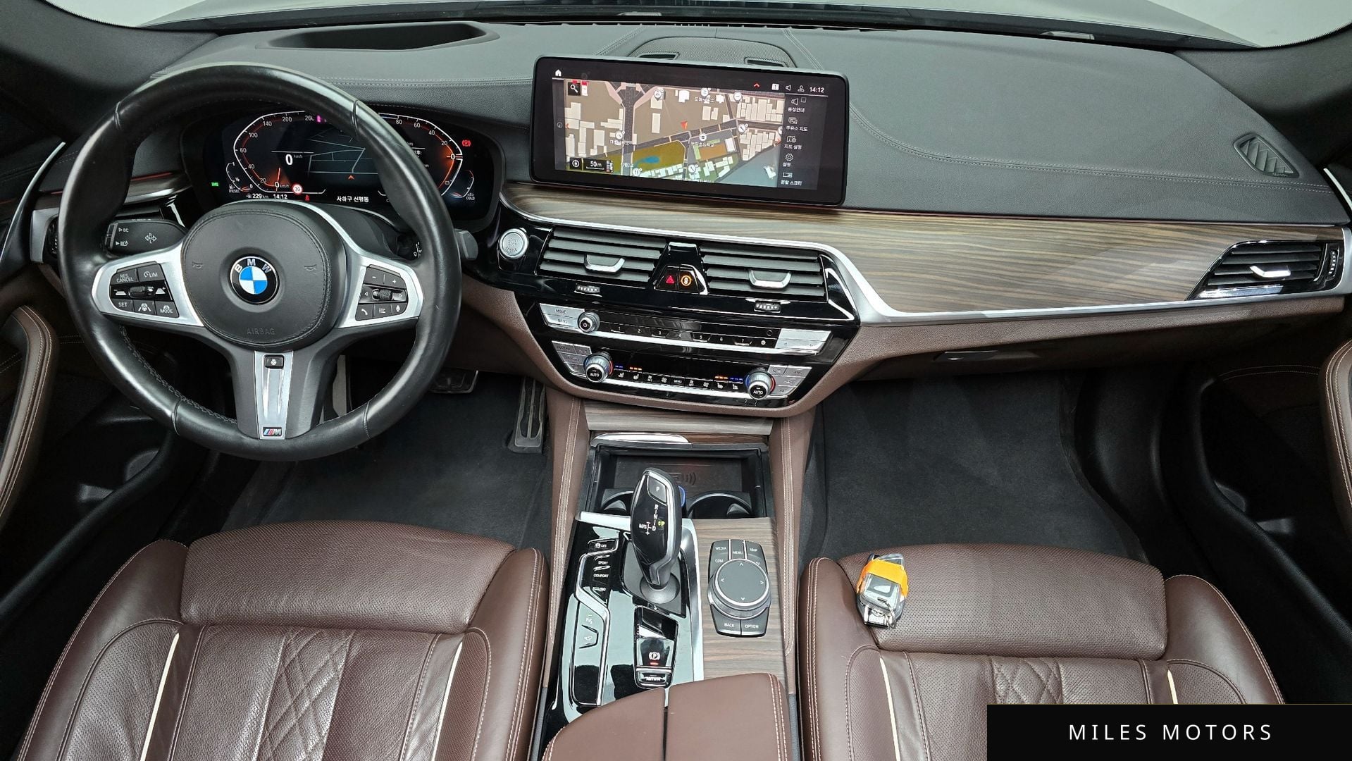 BMW 5 Series (G30) 2021 — миниатюра 7