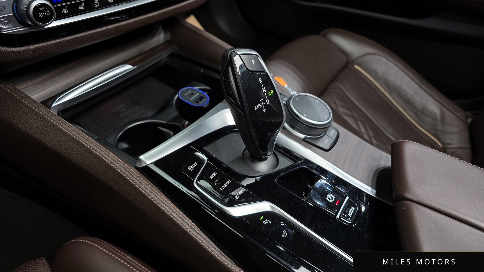 BMW 5 Series (G30) 2021 — миниатюра 9