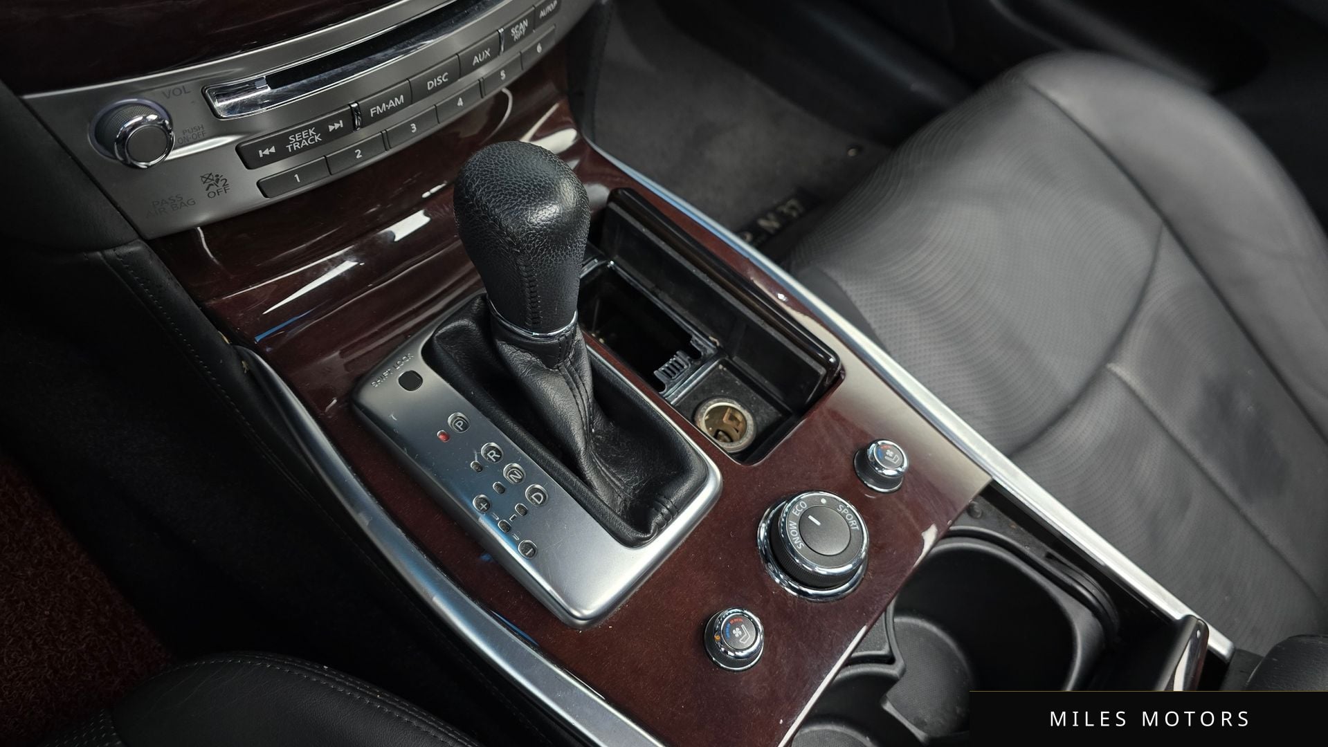 Infiniti M37 2011 — миниатюра 9