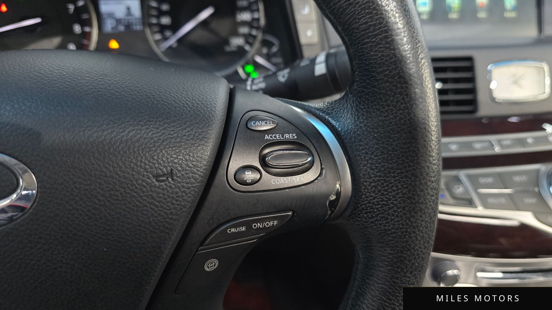Infiniti M37 2011 — миниатюра 19