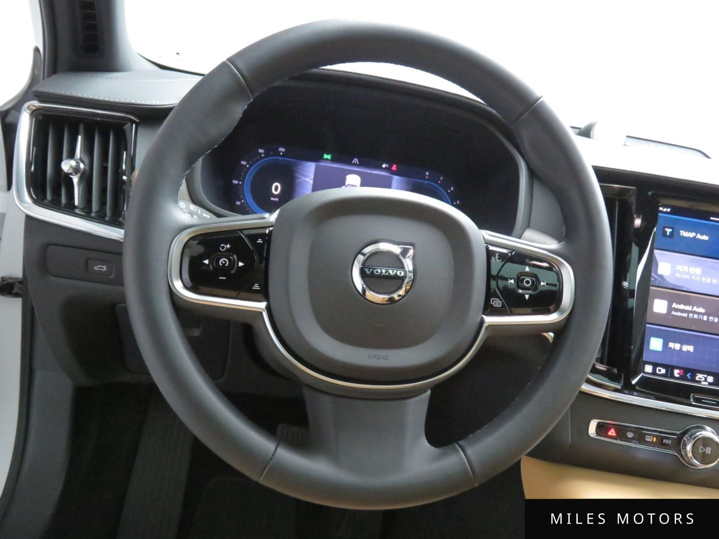 Volvo V90 2025 — миниатюра 12