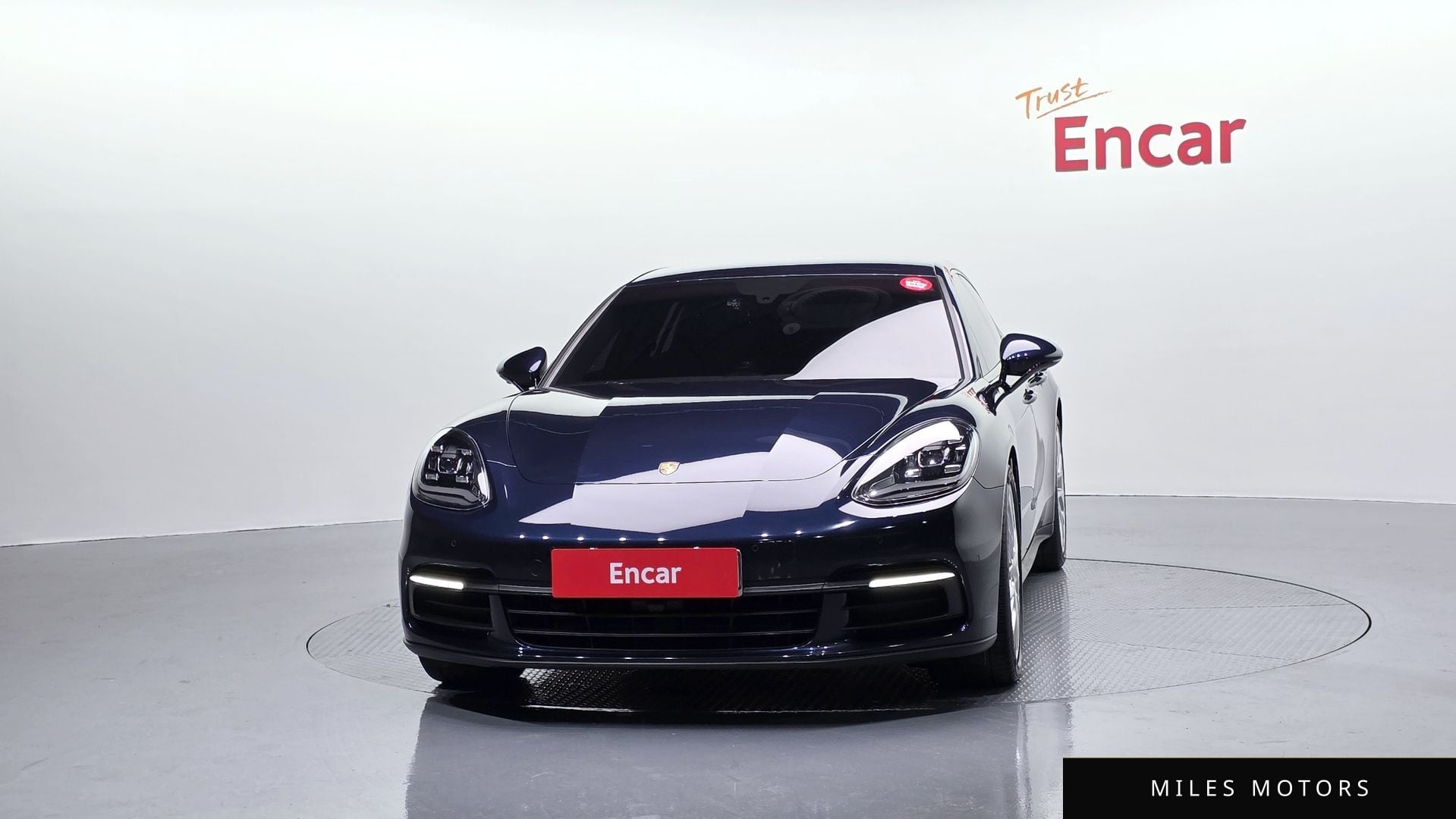 Porsche Panamera 2018 — миниатюра 3