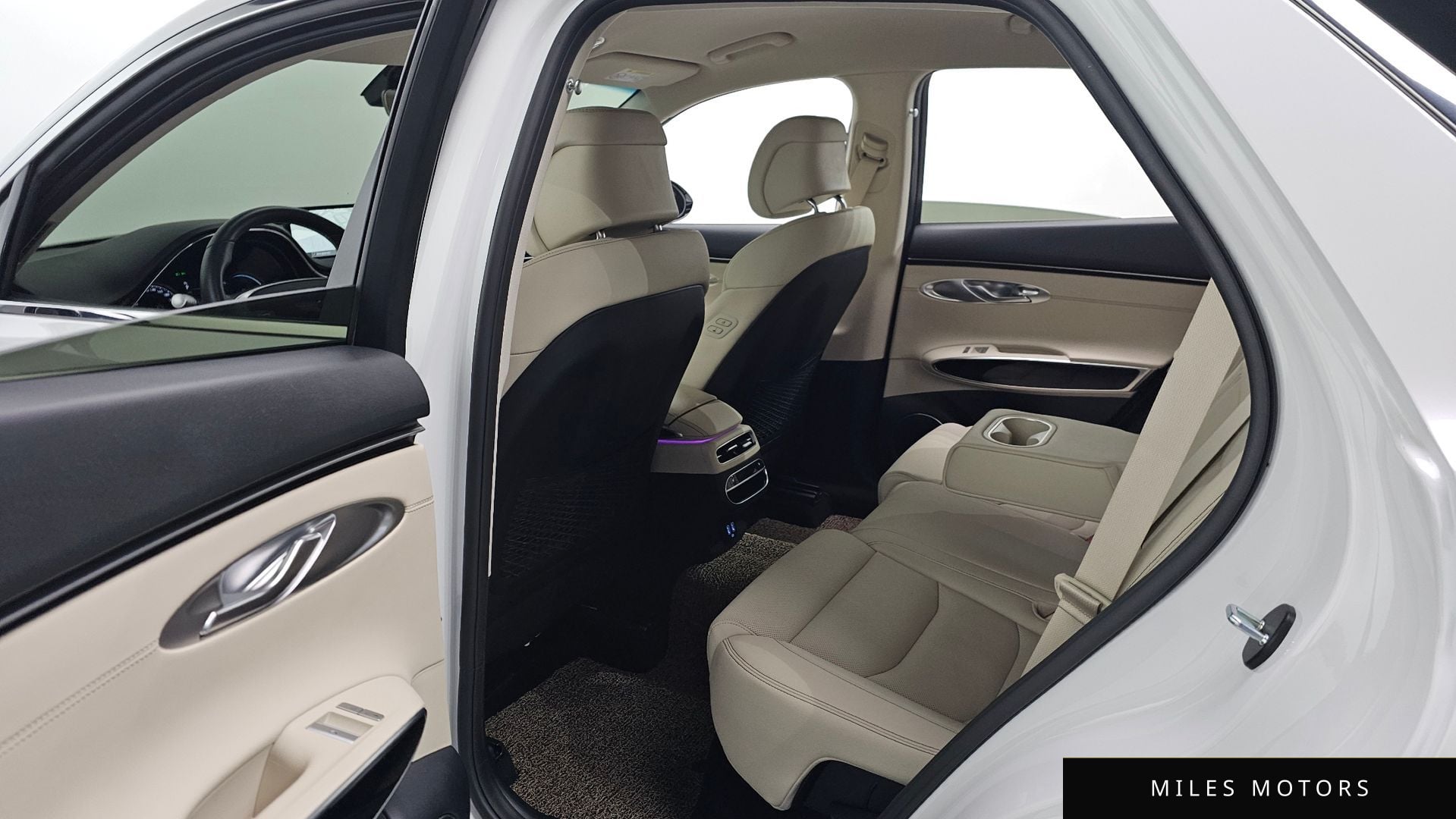 Genesis GV70 2023 — миниатюра 12