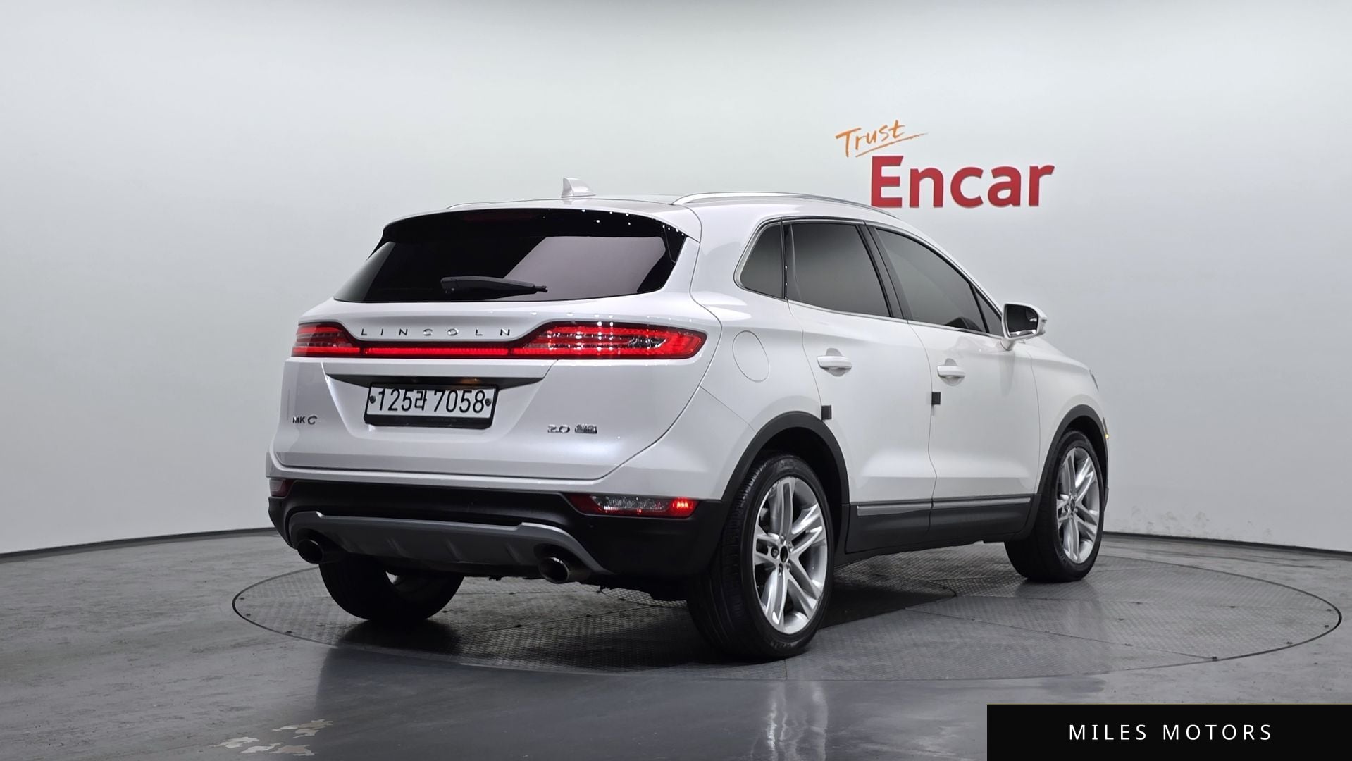 Lincoln MKC 2015 — миниатюра 2