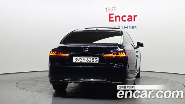 Лексус LS500h 2024 — миниатюра 4