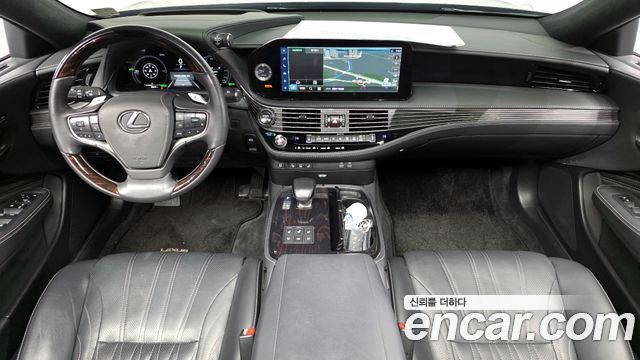 Лексус LS500h 2024 — миниатюра 7