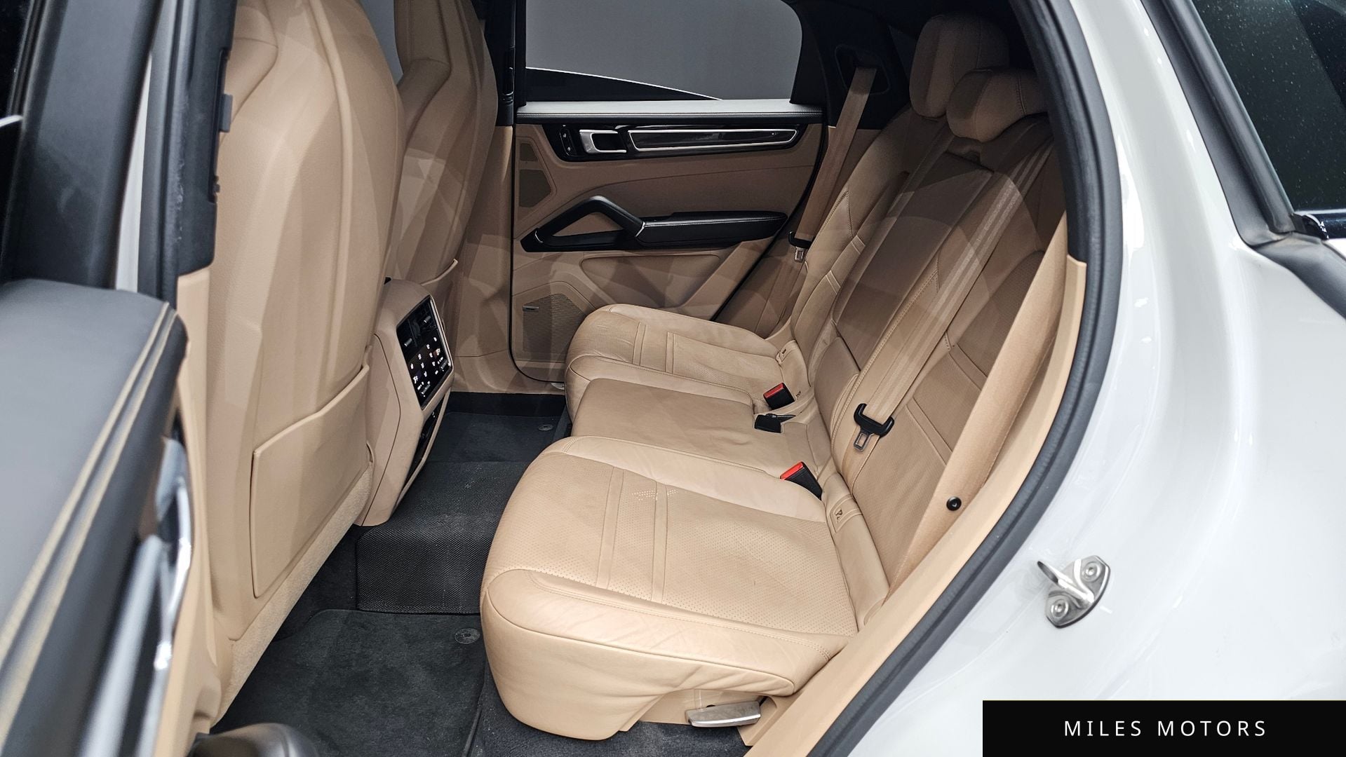 Porsche 카이엔 (PO536) 2021 — миниатюра 11