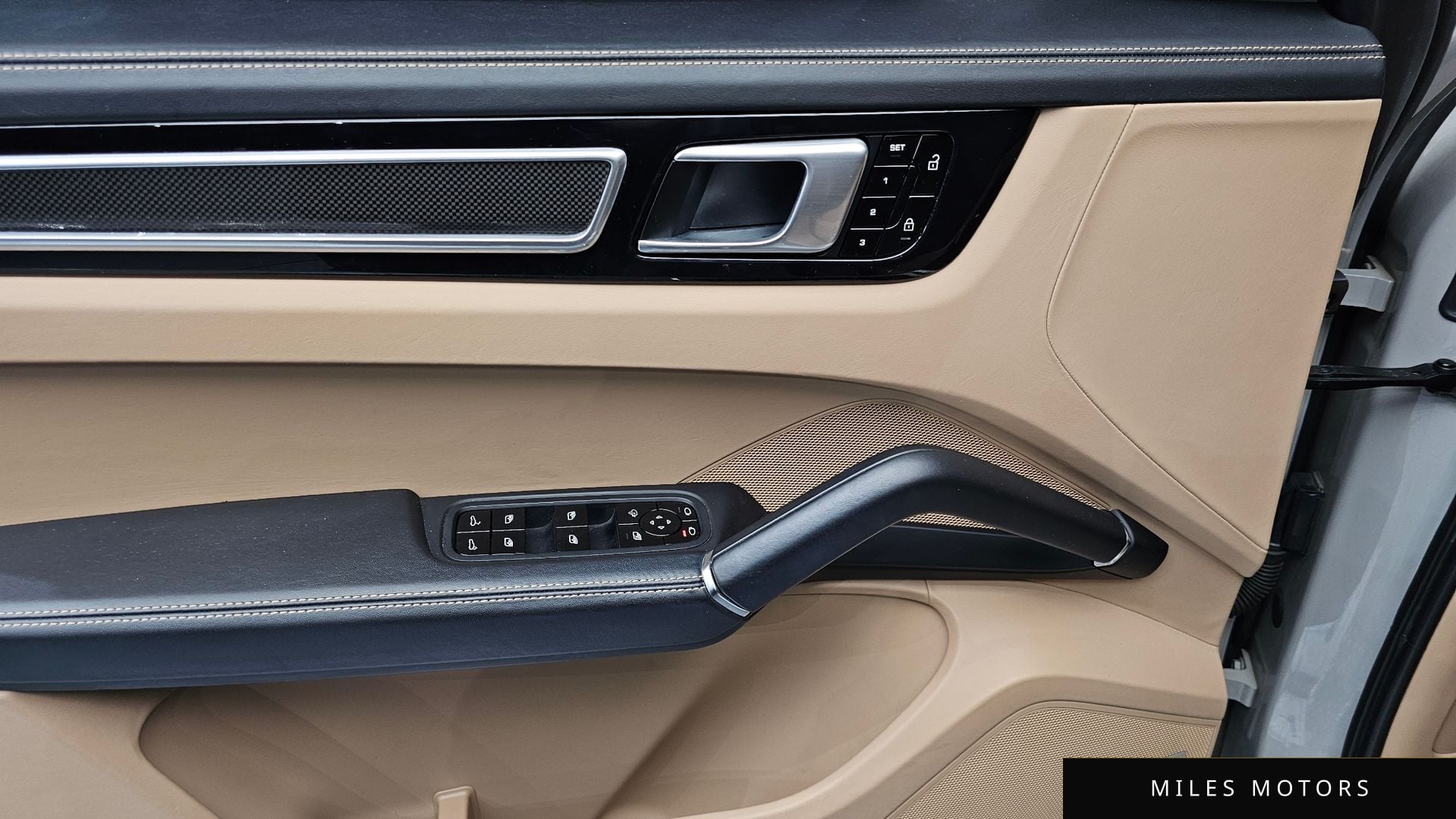 Porsche 카이엔 (PO536) 2021 — миниатюра 15