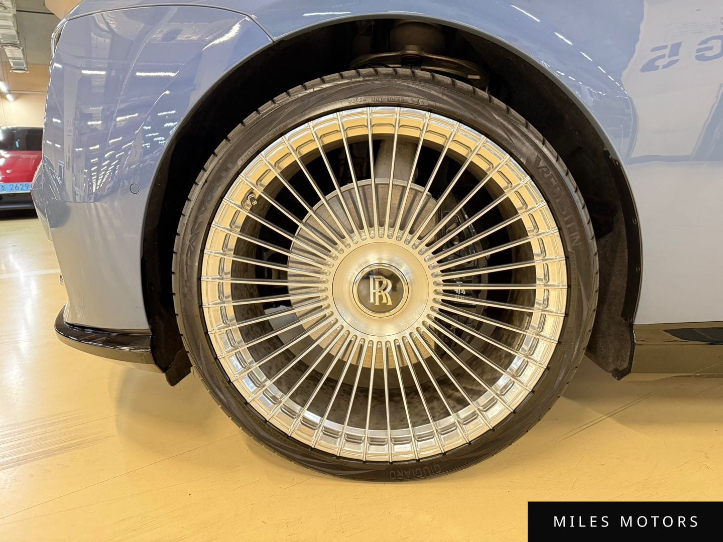 Rolls-Royce 스펙터 2024 — миниатюра 5