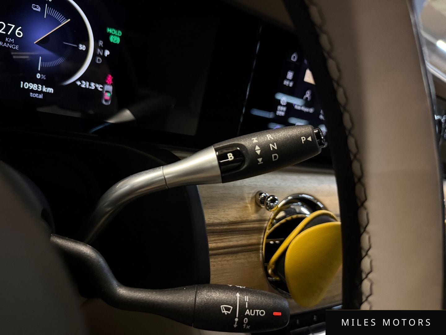 Rolls-Royce 스펙터 2024 — миниатюра 9