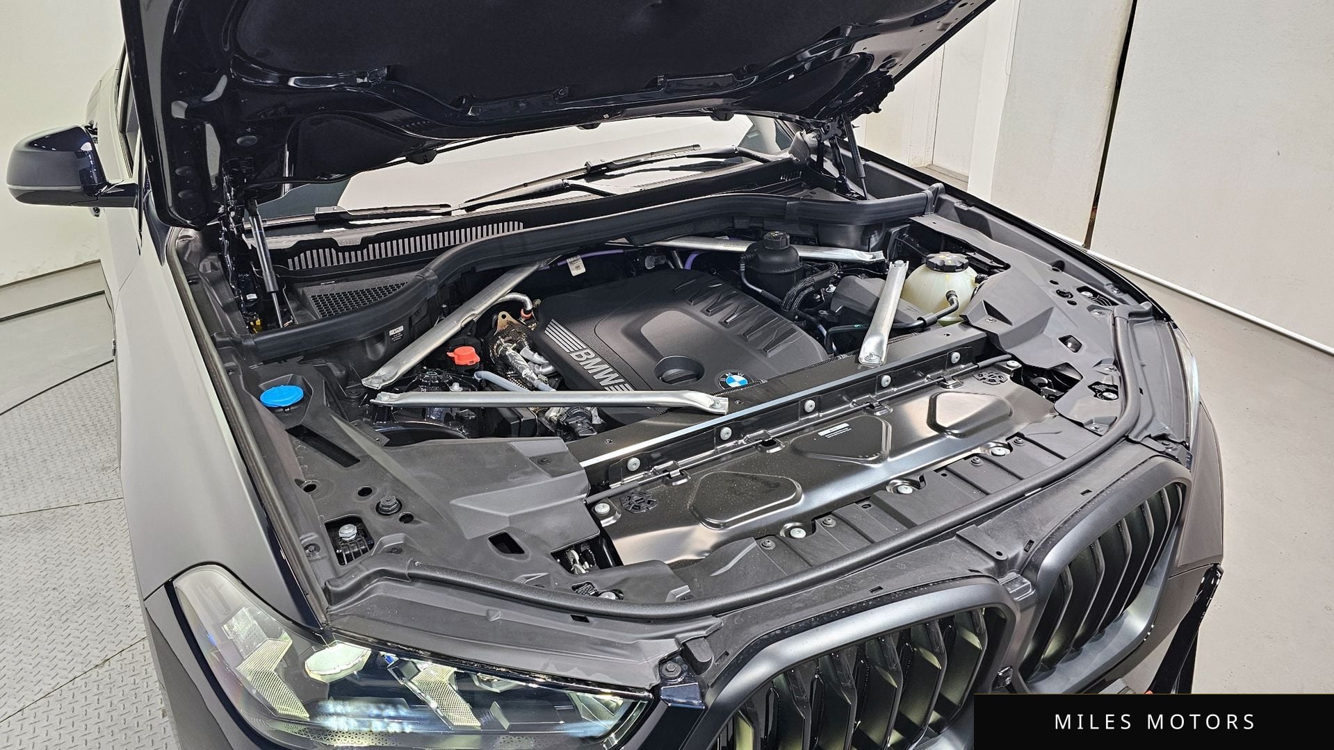 BMW X6 (G06) 2025 — миниатюра 6