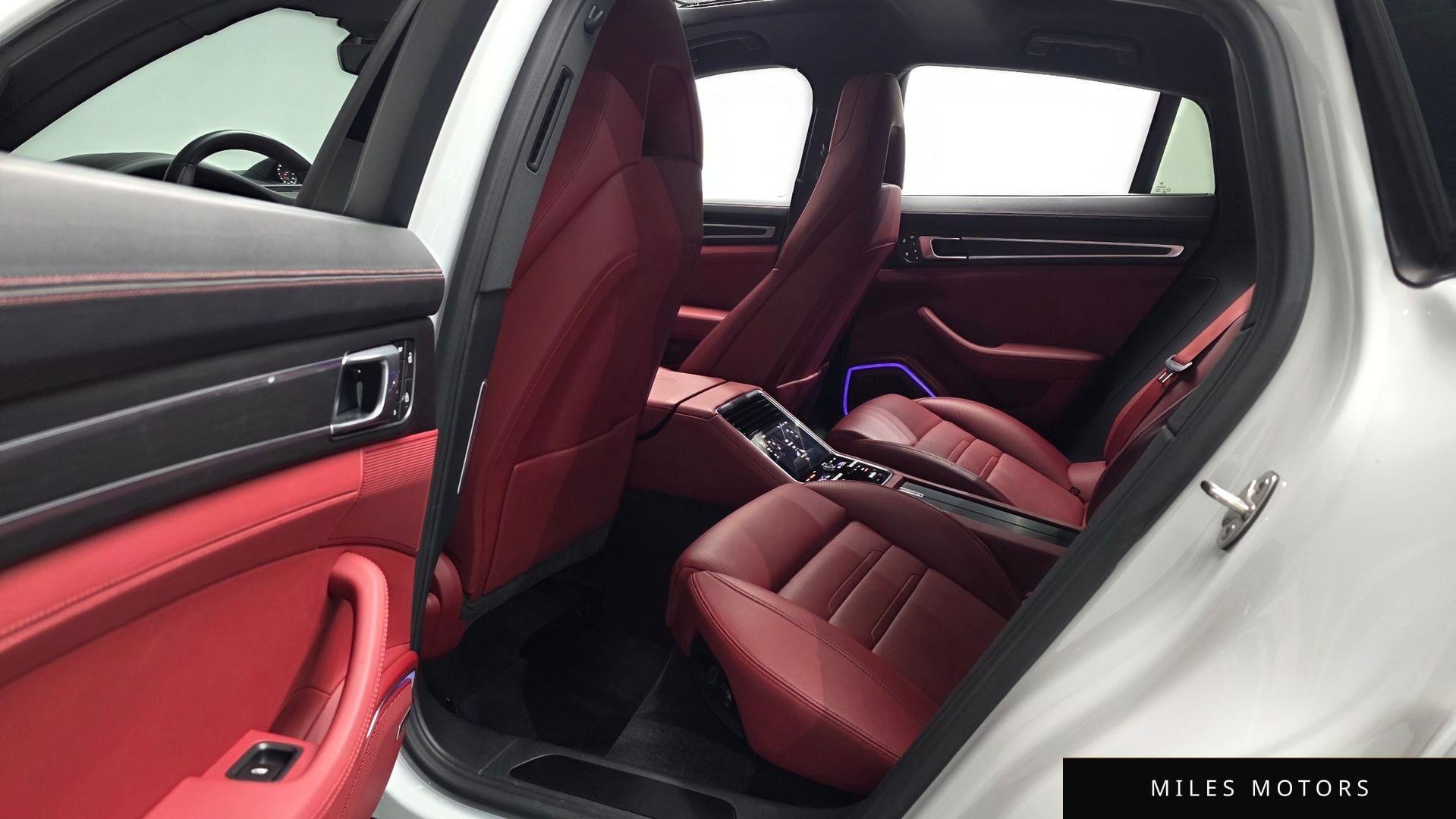 Porsche 파나메라 (971) 2023 — миниатюра 12