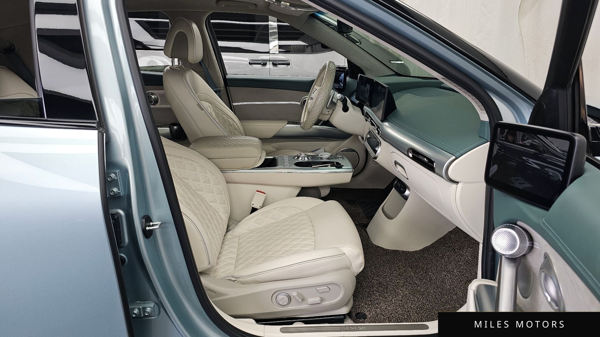Genesis GV60 2023 — миниатюра 11