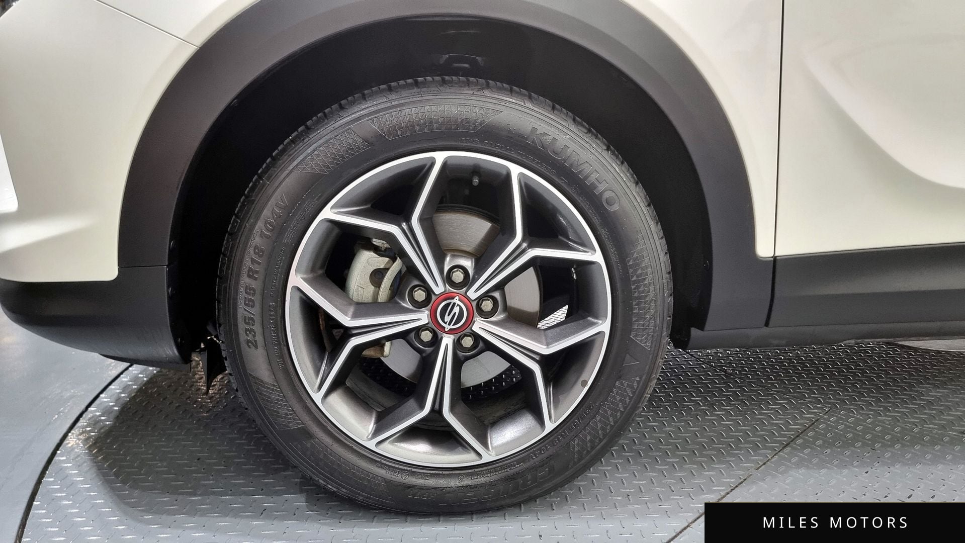 KG Mobility Beautiful Korando 2021 — миниатюра 5